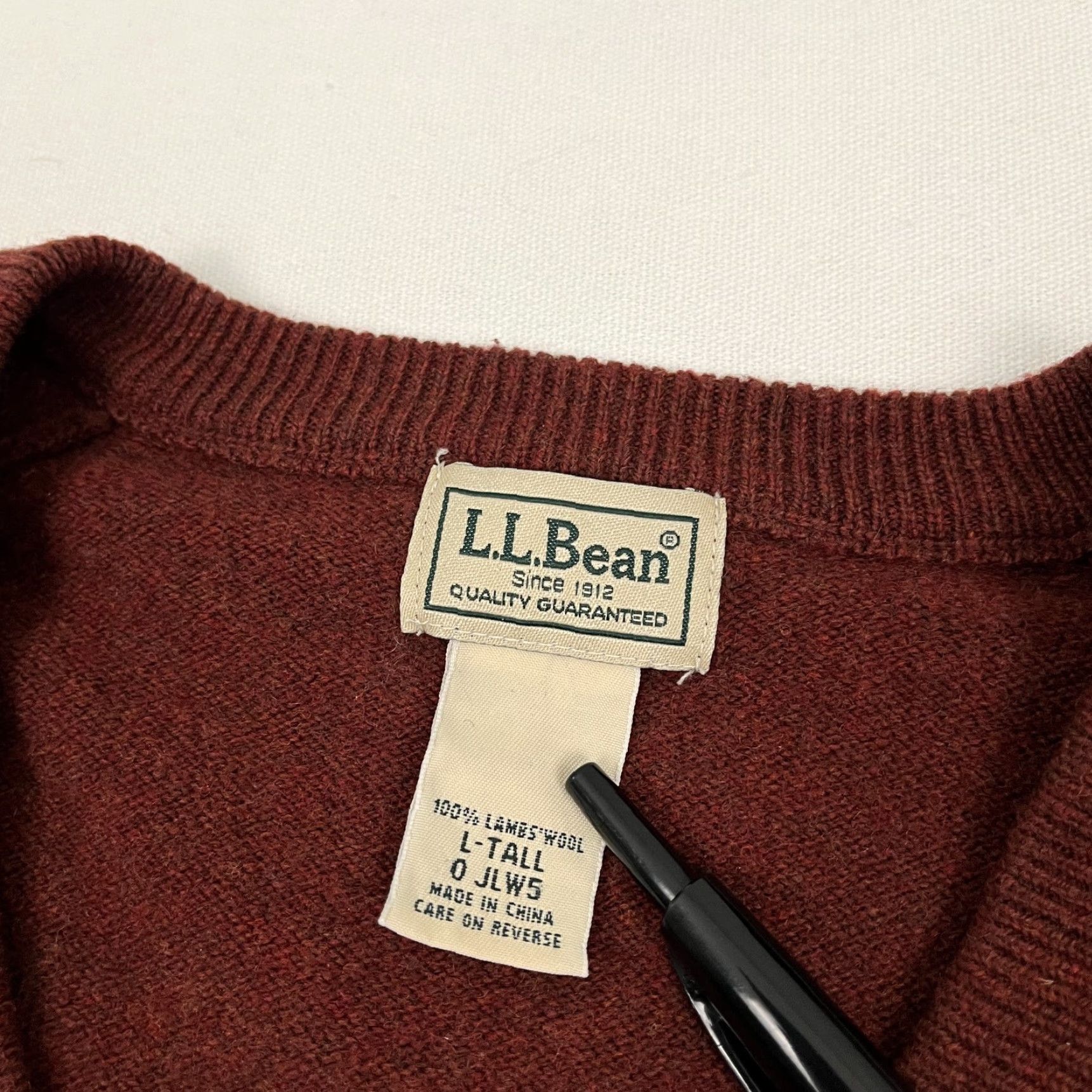Vintage LL Bean Sweater Mens Large Tall Burnt Red Lambs Wool Knit Jumper Pullover V-Neck Size US L / EU 52-54 / 3 - 2 Thumbnail