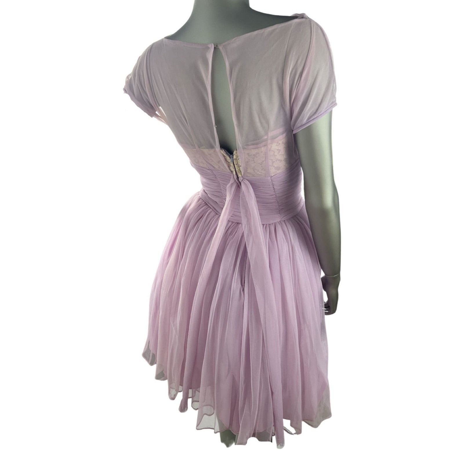 Vintage Vintage 1960s Chiffon And Lace Lilac Mini Dress Small Size S / US 4 / IT 40 - 3 Thumbnail