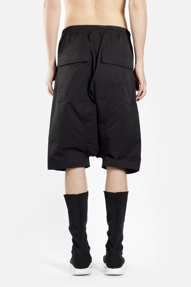 Rick Owens rick owens black shorts with unique design-2508 Size US 36 / EU 52 - 6 Thumbnail