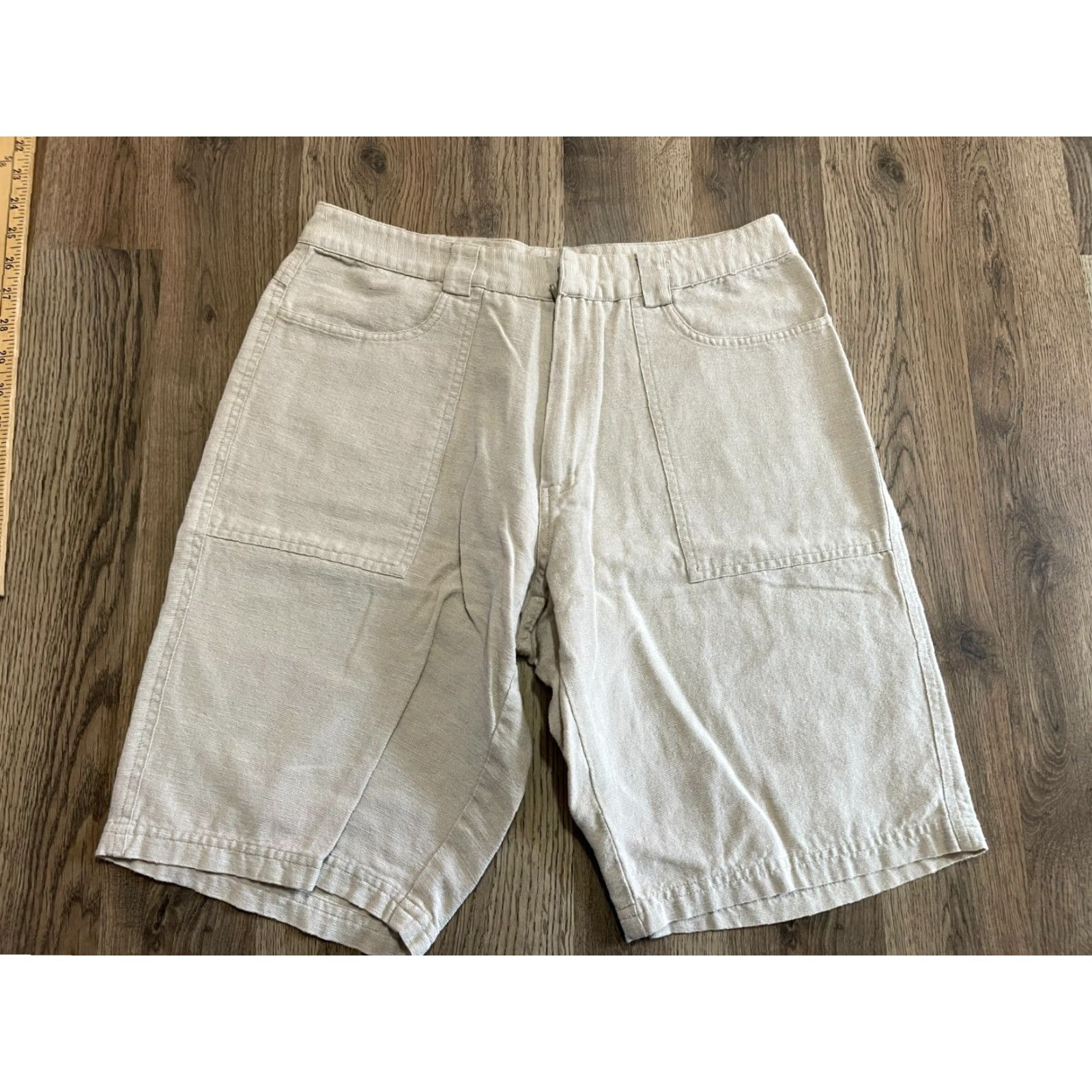 Vintage West End Shorts Women's Size Small Khaki Linen Blend Chino Casual Regular Inseam 9 in Beige Beige Modern 90s? Size 28" / US 6 / IT 42 - 2 Thumbnail