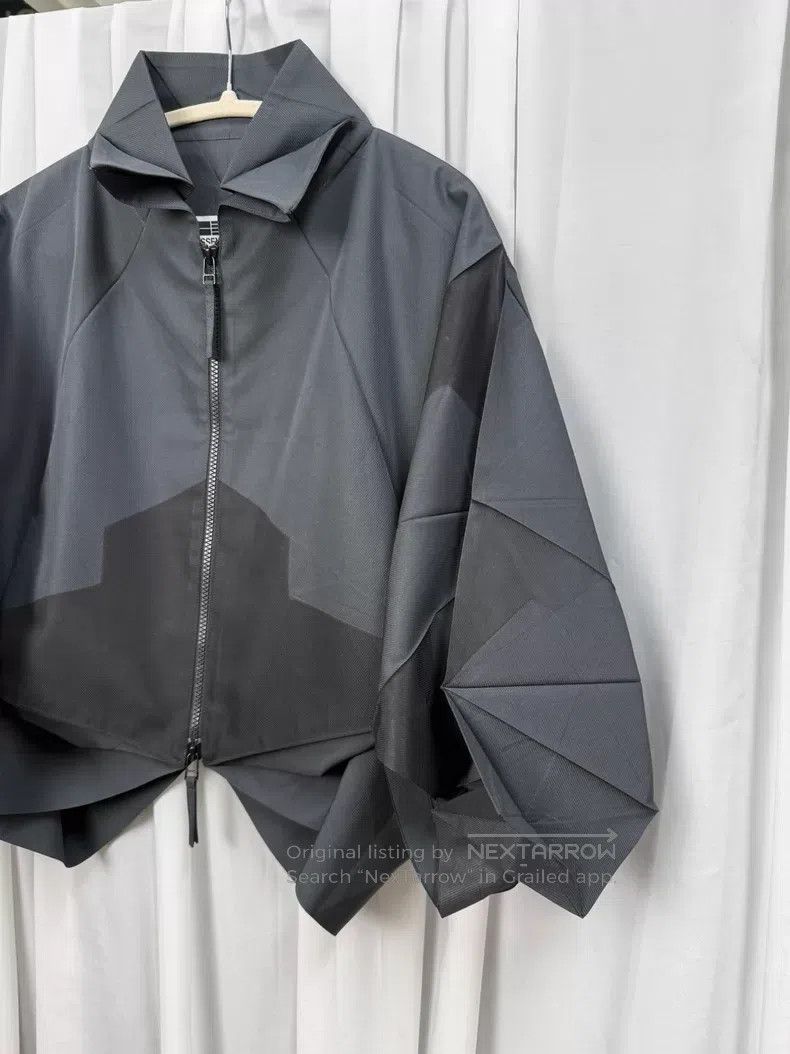 Issey Miyake Issey Miyake Size 3 Origami-style cropped jacket with geome Size L / US 10 / IT 46 - 2 Thumbnail
