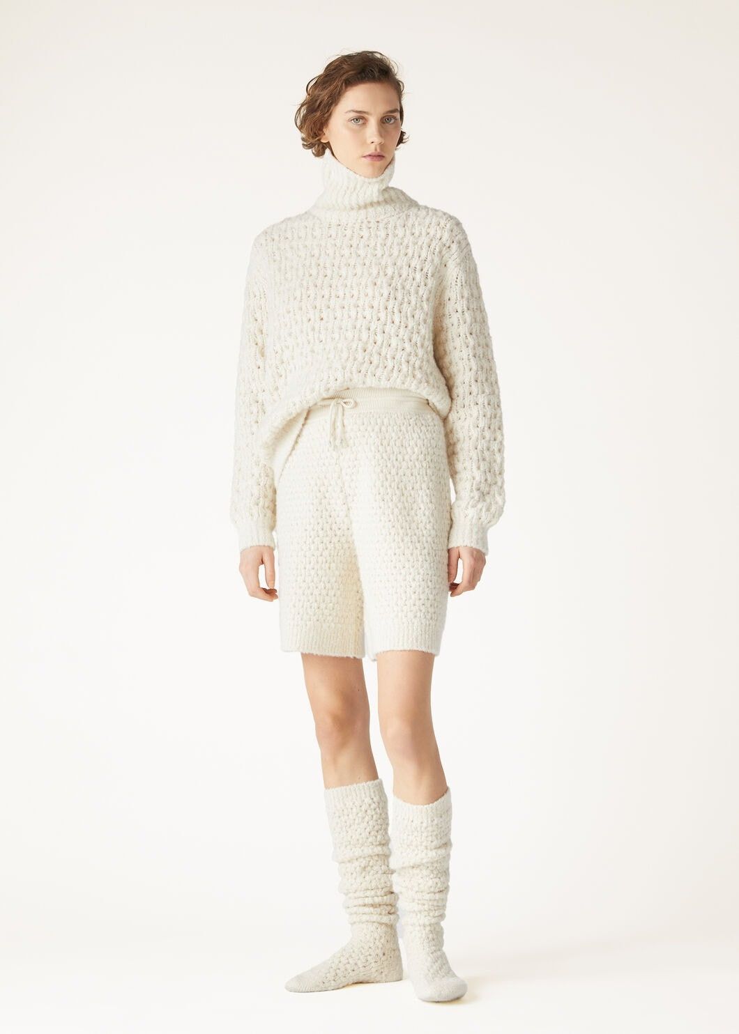 Loro Piana o1w1db10825 FAO4523 Cocooning Turtleneck Sweater in White Size L / US 10 / IT 46 - 2 Thumbnail