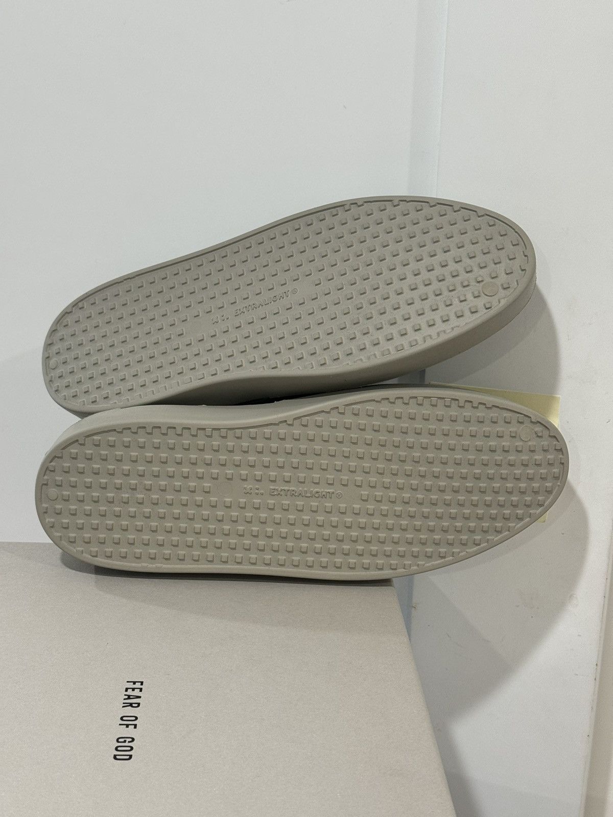 Fear of God Brand new FEAR OF GOD CALIFORNIA DUSTY CONCRETE SZ 40 / 8 Size US 7 / EU 40 - 5 Thumbnail