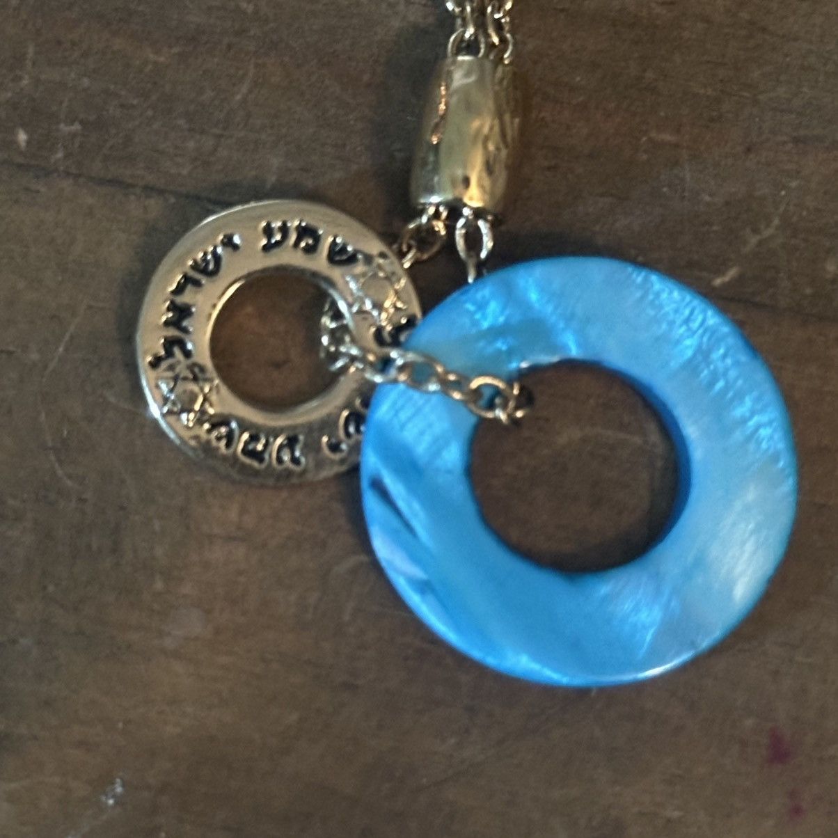 Other Gold tone abalone Hebrew pendant necklace Size ONE SIZE - 4 Thumbnail