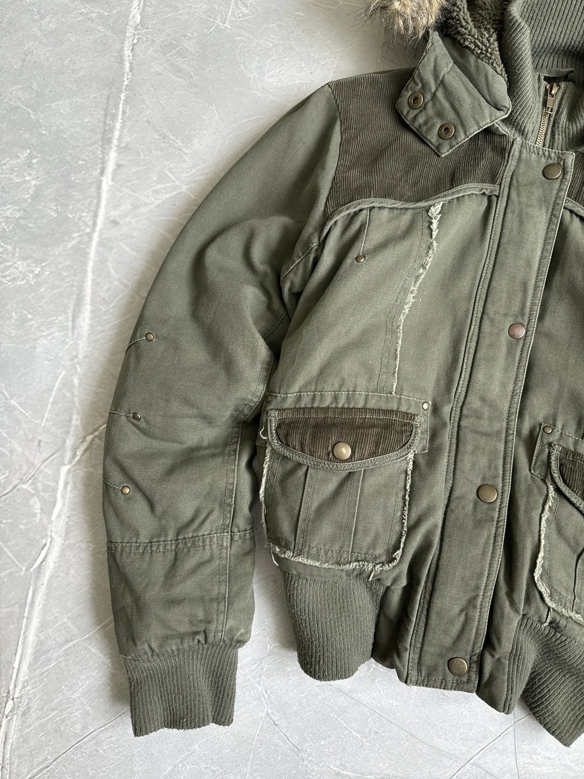 Japanese Brand 00s Fur Hood Corduroy Bomber Jacket Ifsixwasnine Japan style Size L / US 10 / IT 46 - 6 Thumbnail