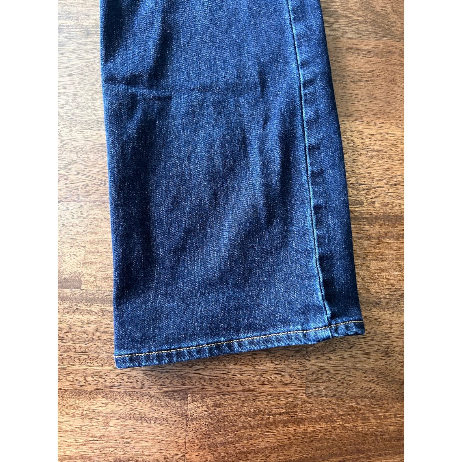 Talbots Talbots High Rise Barely Boot Jean Curvy Size 10 Size 32" / US 10 / IT 46 - 9 Thumbnail