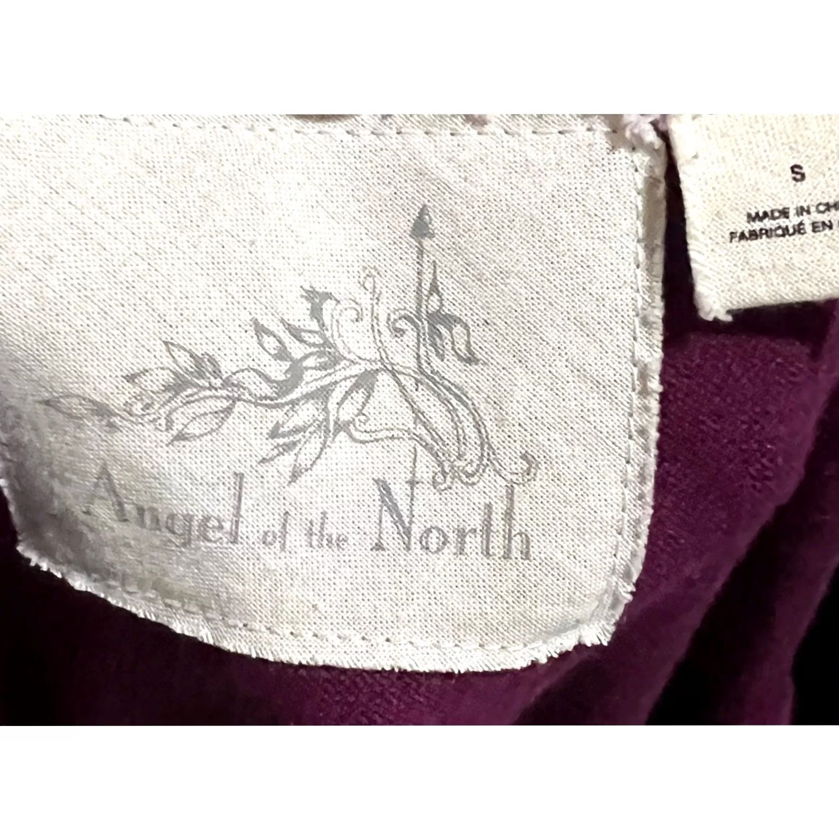 Anthropologie ANGEL OF THE NORTH Sweater Women’s S Purple Lace Detail 3/4 Sleeve Pullover Cashmere Cotton Nylon Spandex Anthro polo (adjusted for clarity) Size S / US 4 / IT 40 - 6 Thumbnail