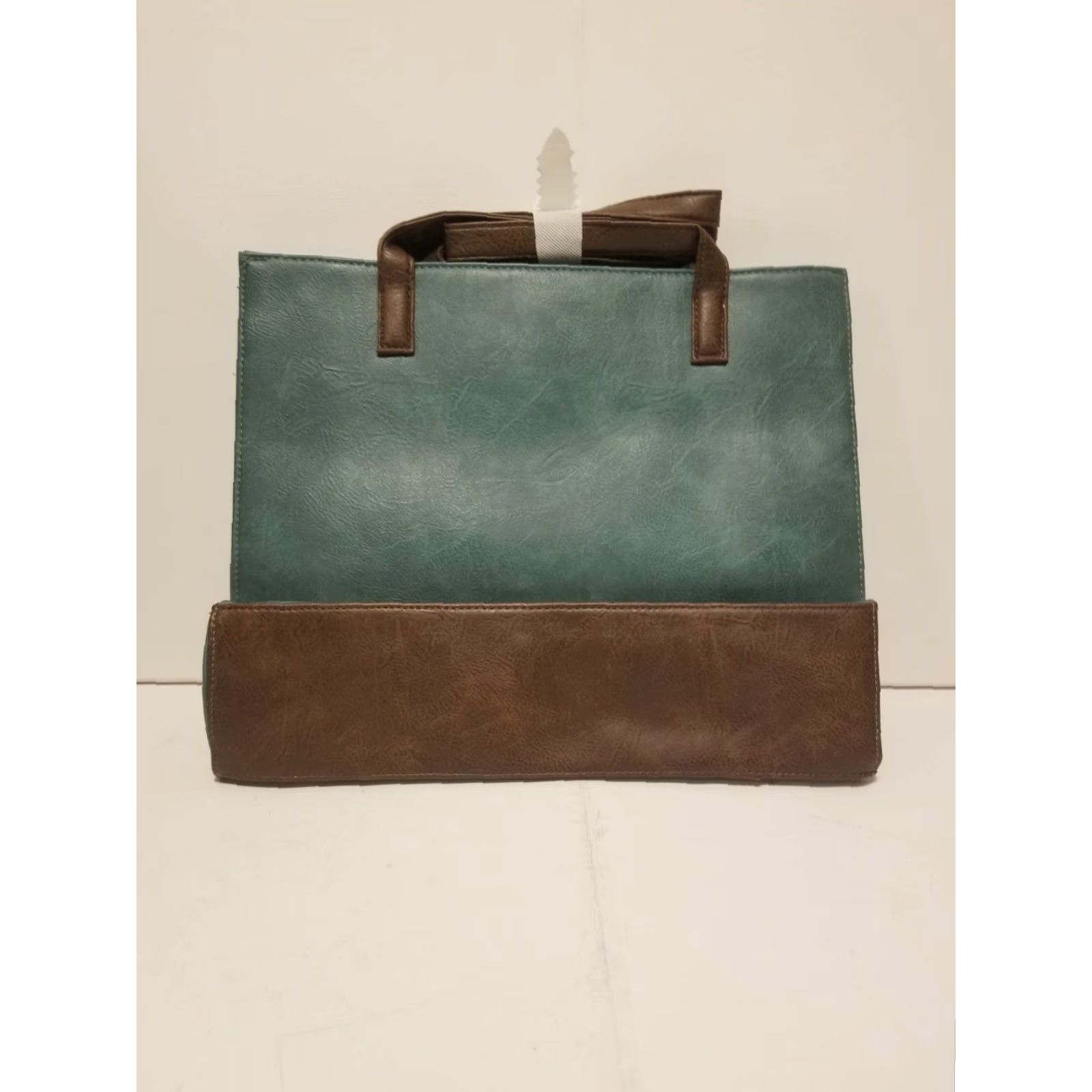Vintage Mimi & Jules Teal Shoulder Bag with Brown Medallion - Medium Faux Leather Women's Purse NWT Size ONE SIZE - 2 Thumbnail