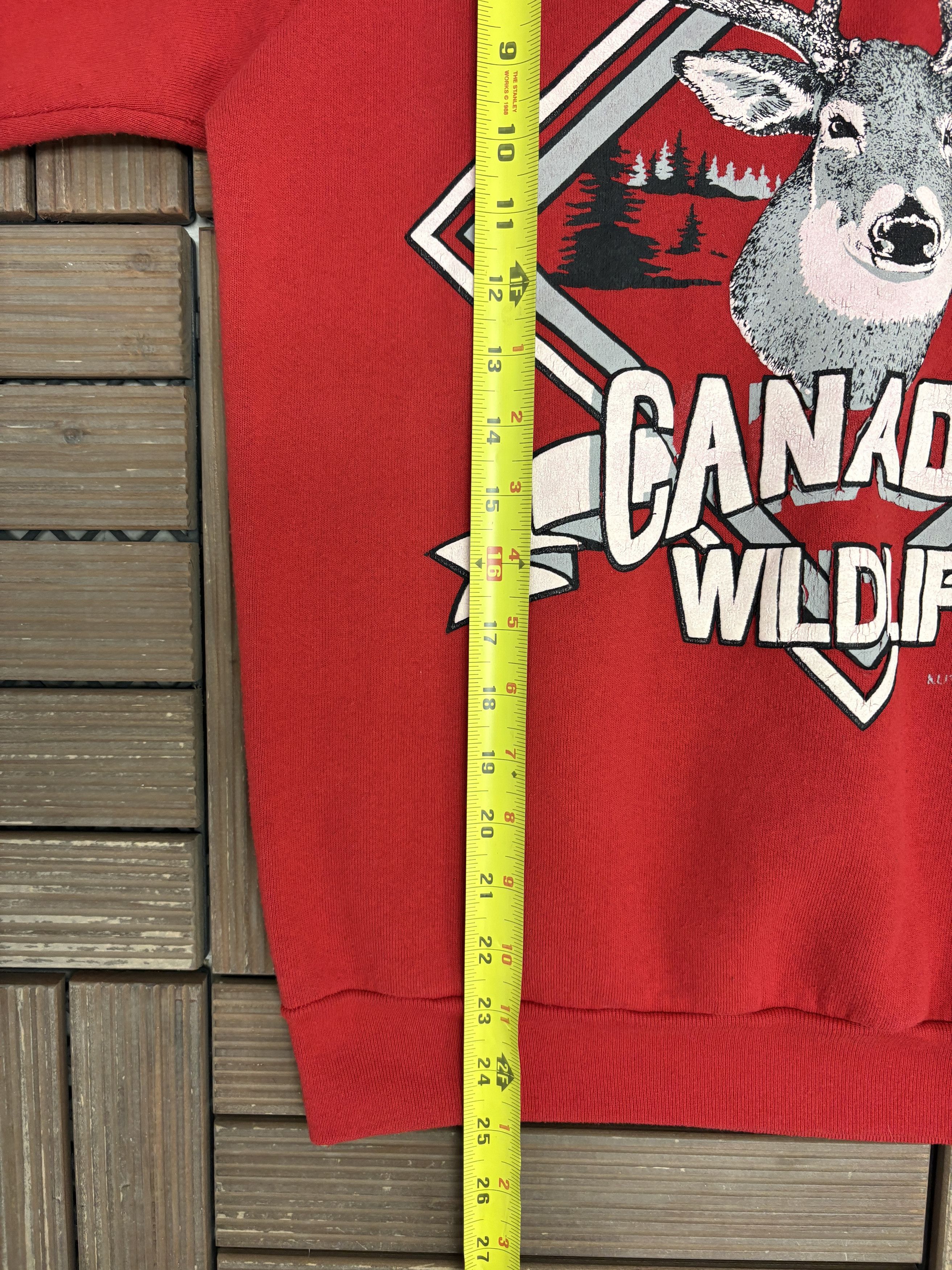 Vintage Canada's Wildlife Vintage Red Crewneck Sweater Size US L / EU 52-54 / 3 - 8 Thumbnail