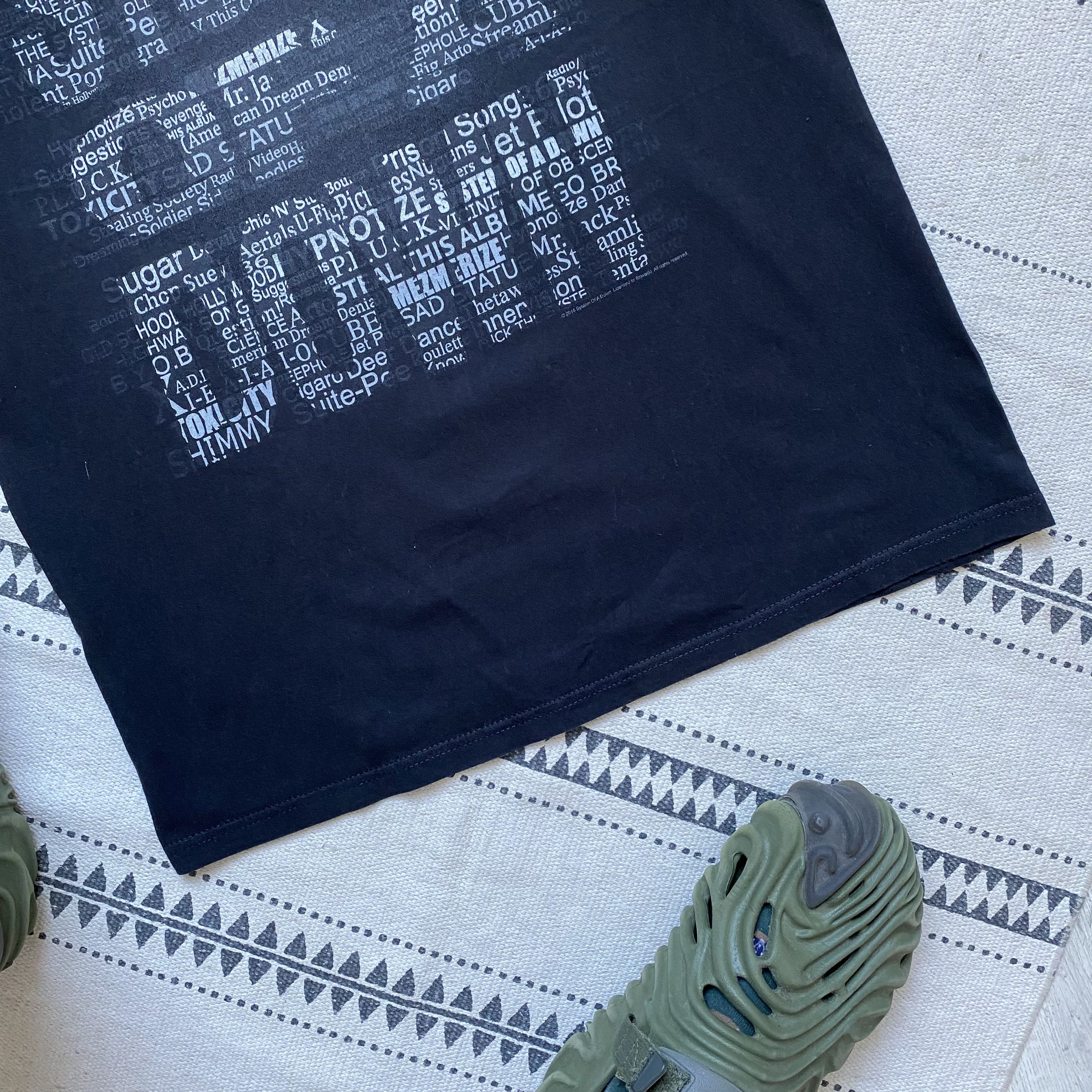 Band Tees 🎸Vintage 00s System Of A Down Rock Band Tee Y2K Size US M / EU 48-50 / 2 - 3 Thumbnail
