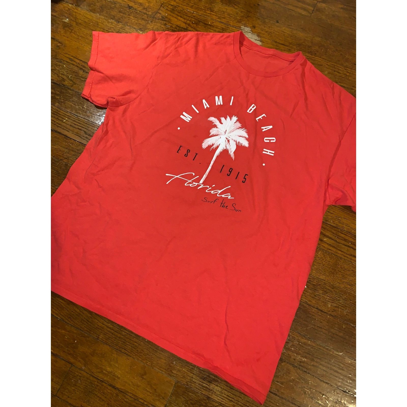 Other Miami Beach Florida Red Graphic T Shirt XL Tropical Vacation Size US XL / EU 56 / 4 - 5 Thumbnail