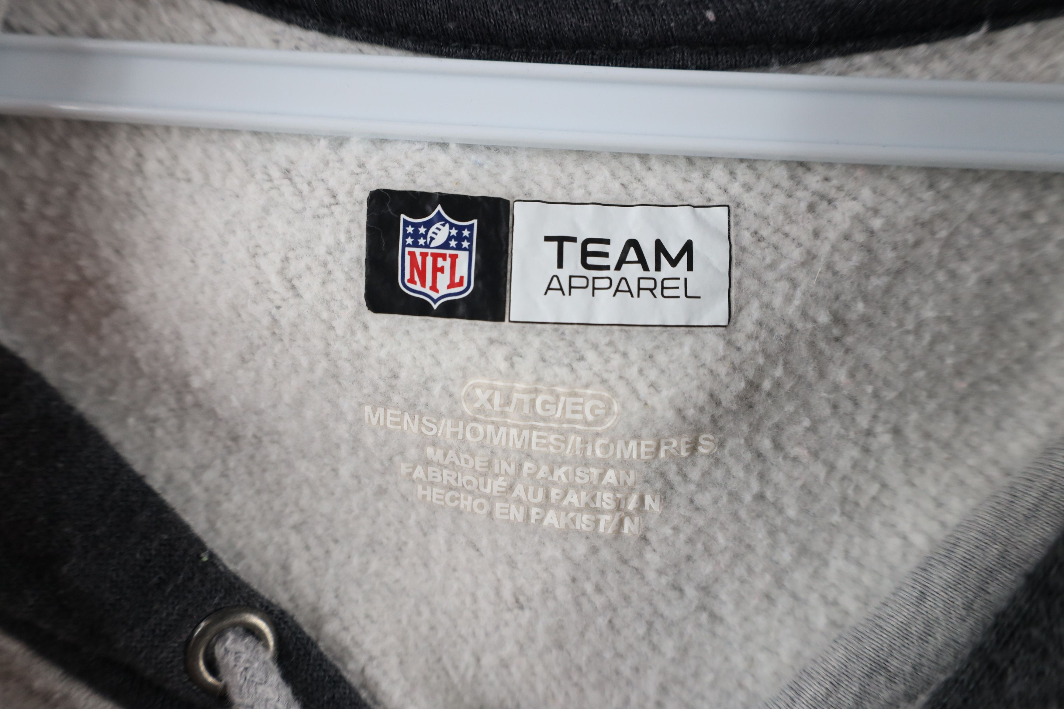 Vintage Vintage Football Helmet Hoodie Sweatshirt Heather Gray Size US XL / EU 56 / 4 - 7 Thumbnail