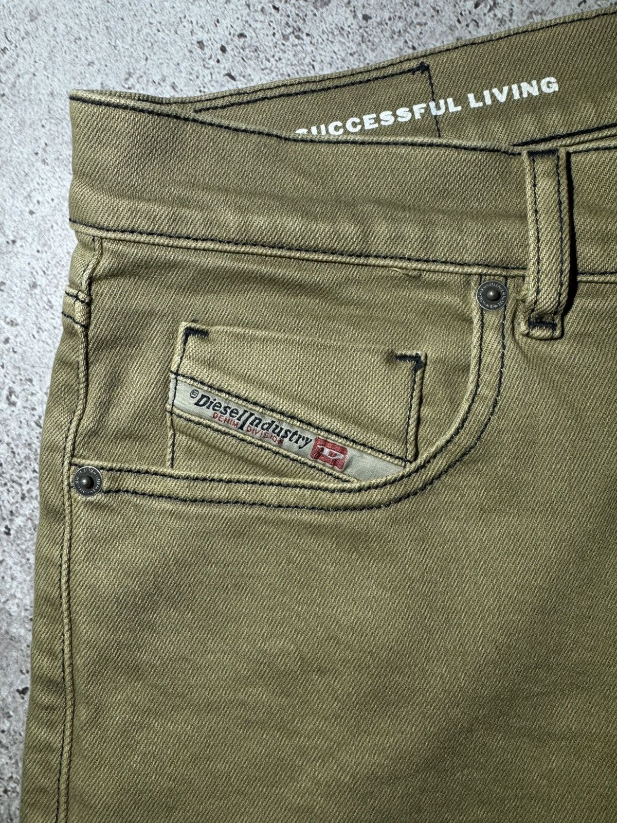 Diesel × Japanese Brand × Vintage Diesel 32 Vintage Beige Denim Classic Jeans y2k Streetwear Size US 32 / EU 48 - 8 Thumbnail