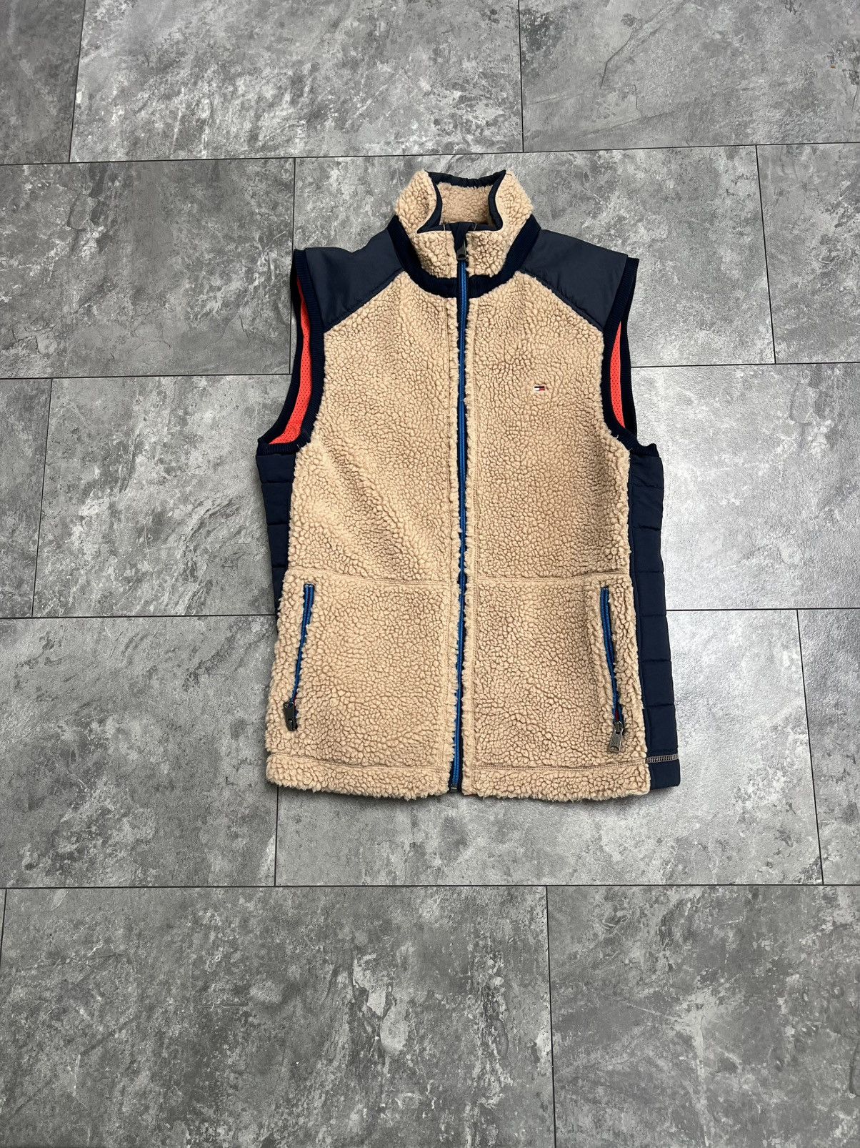 Tommy Hilfiger Tommy Hilfiger faux fur sherpa Size US M / EU 48-50 / 2 - 1 Thumbnail