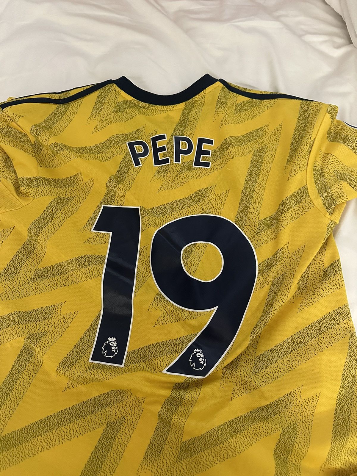 Adidas Arsenal 19/20 away shirt Size US L / EU 52-54 / 3 - 2 Thumbnail