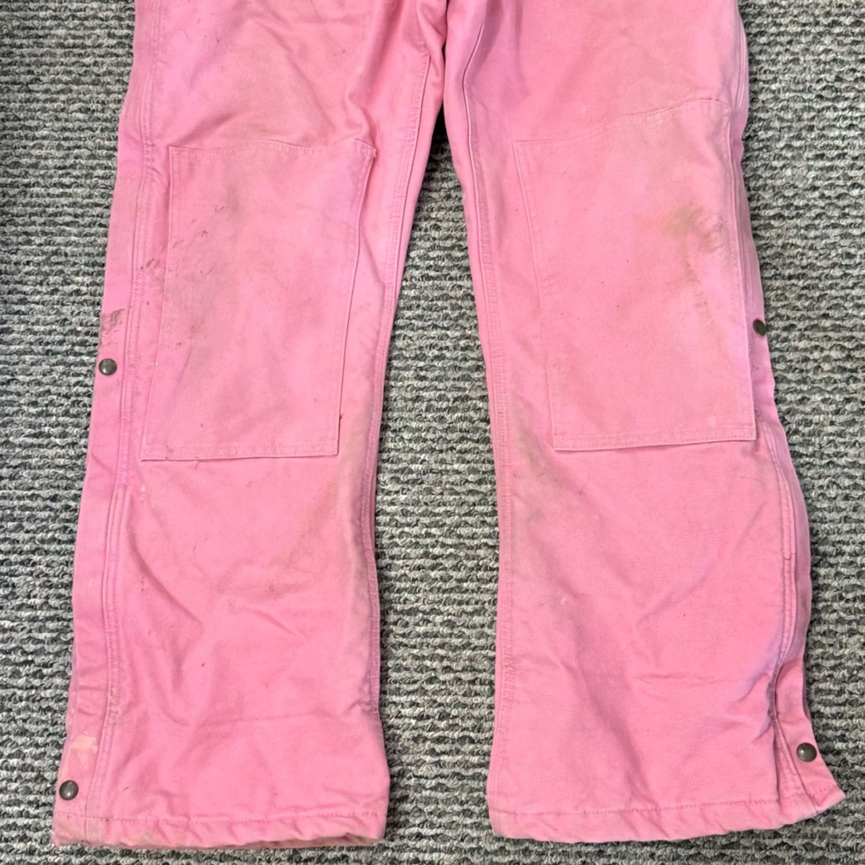 Carhartt Carhartt Overalls Women’s 16/32 Pink Insulated Duck Canvas Double Knee Bib Workwear Distressed Quilt Lined Vintage No Size 38" / US 16 / IT 52 - 2 Thumbnail