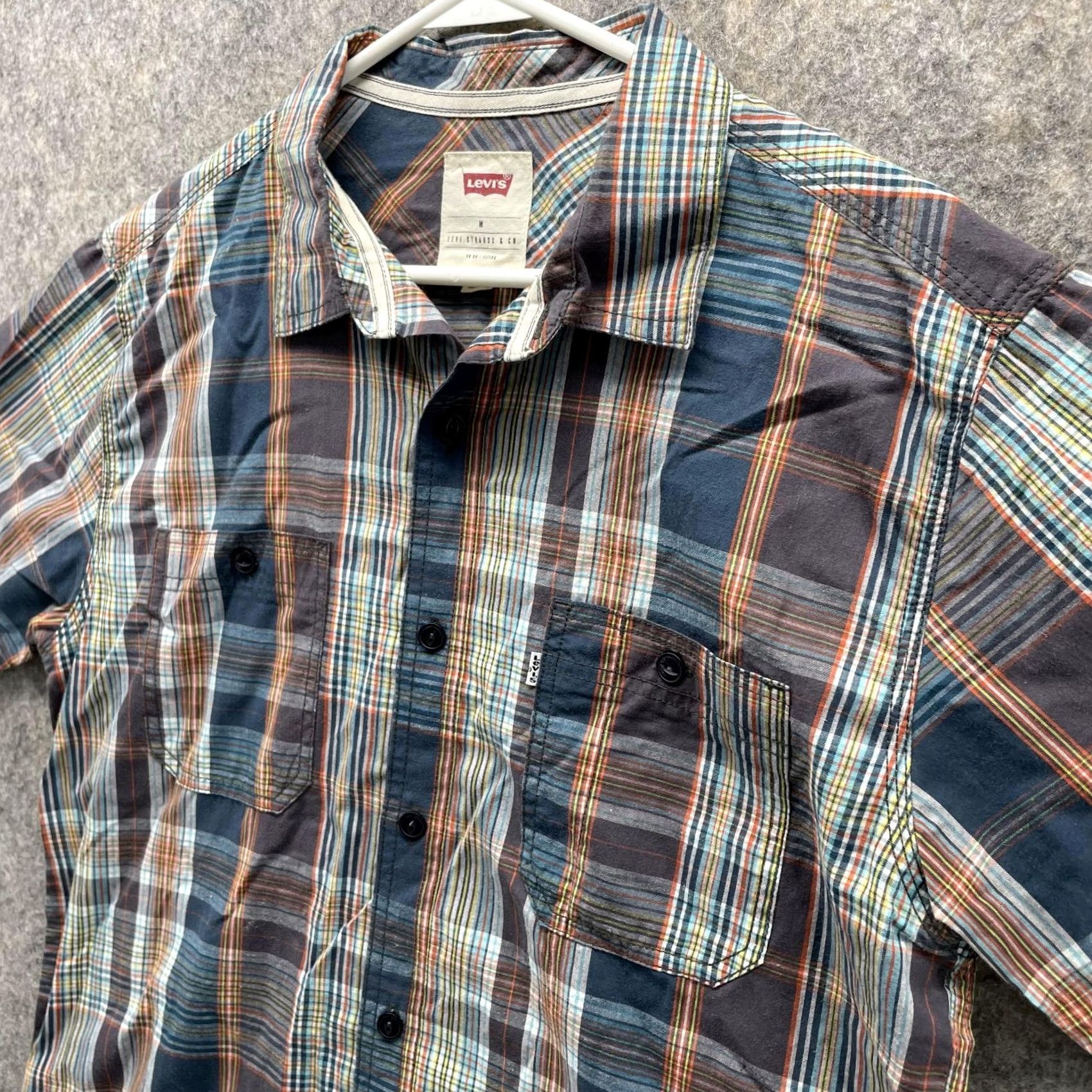 Levi's VINTAGE Levi's Shirt Men Medium Blue Button Down Short Sleeve Madras Plaid Western"> Size US M / EU 48-50 / 2 - 4 Thumbnail