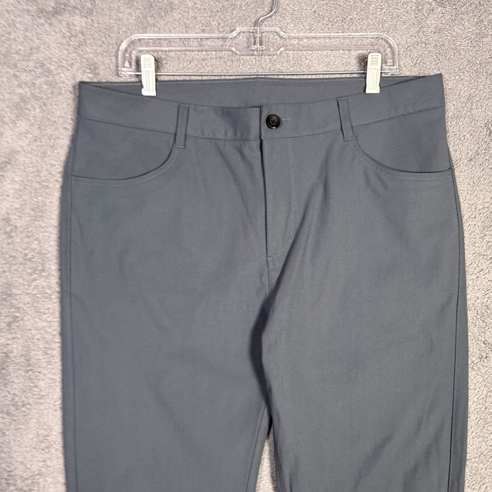 Vuori Vuori Meta Pants Mens 36x30 Slim Fit Stretch V430 Blue Chino Casual Preppy Mens Pants Regular Size 36 Blue Slim Fit Tapered Style: Chino Size US 36 / EU 52 - 3 Thumbnail