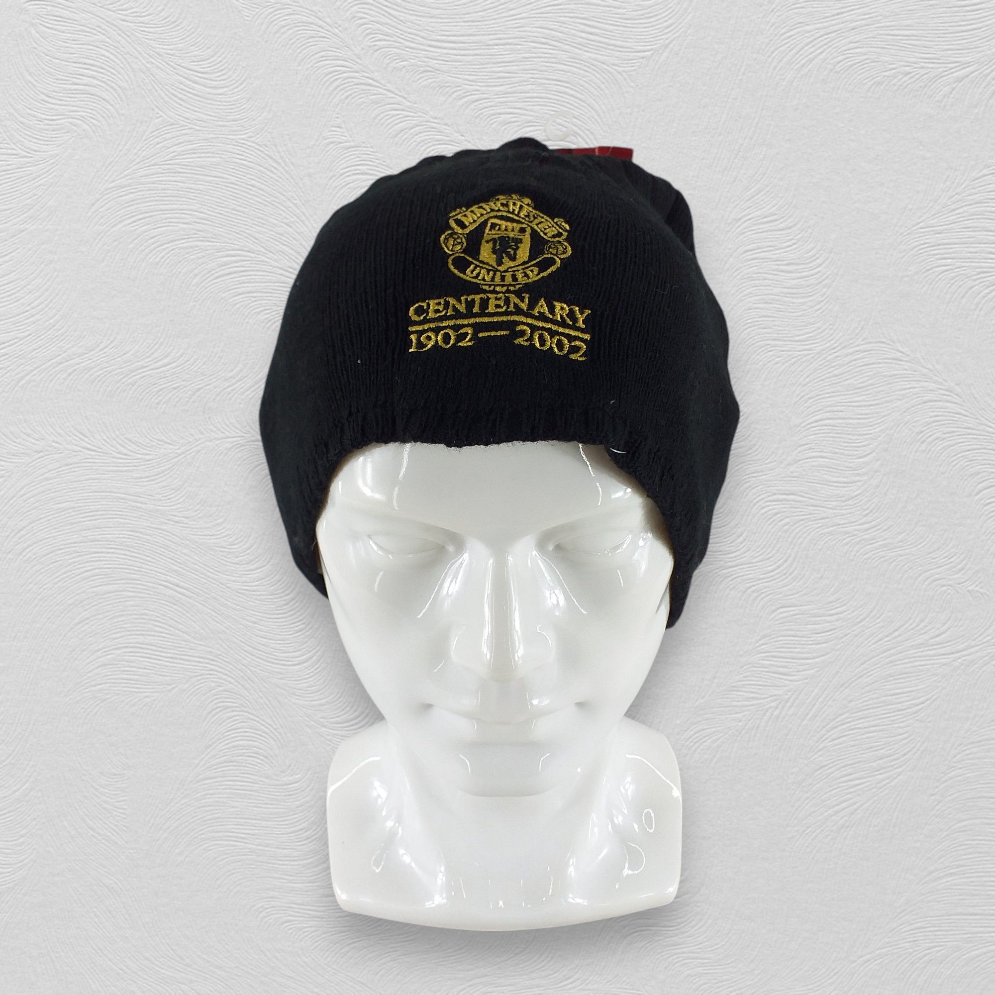 Japanese Brand Manchester United Embroidery Snow Cap Beanie -BN351 Size ONE SIZE - 1 Thumbnail