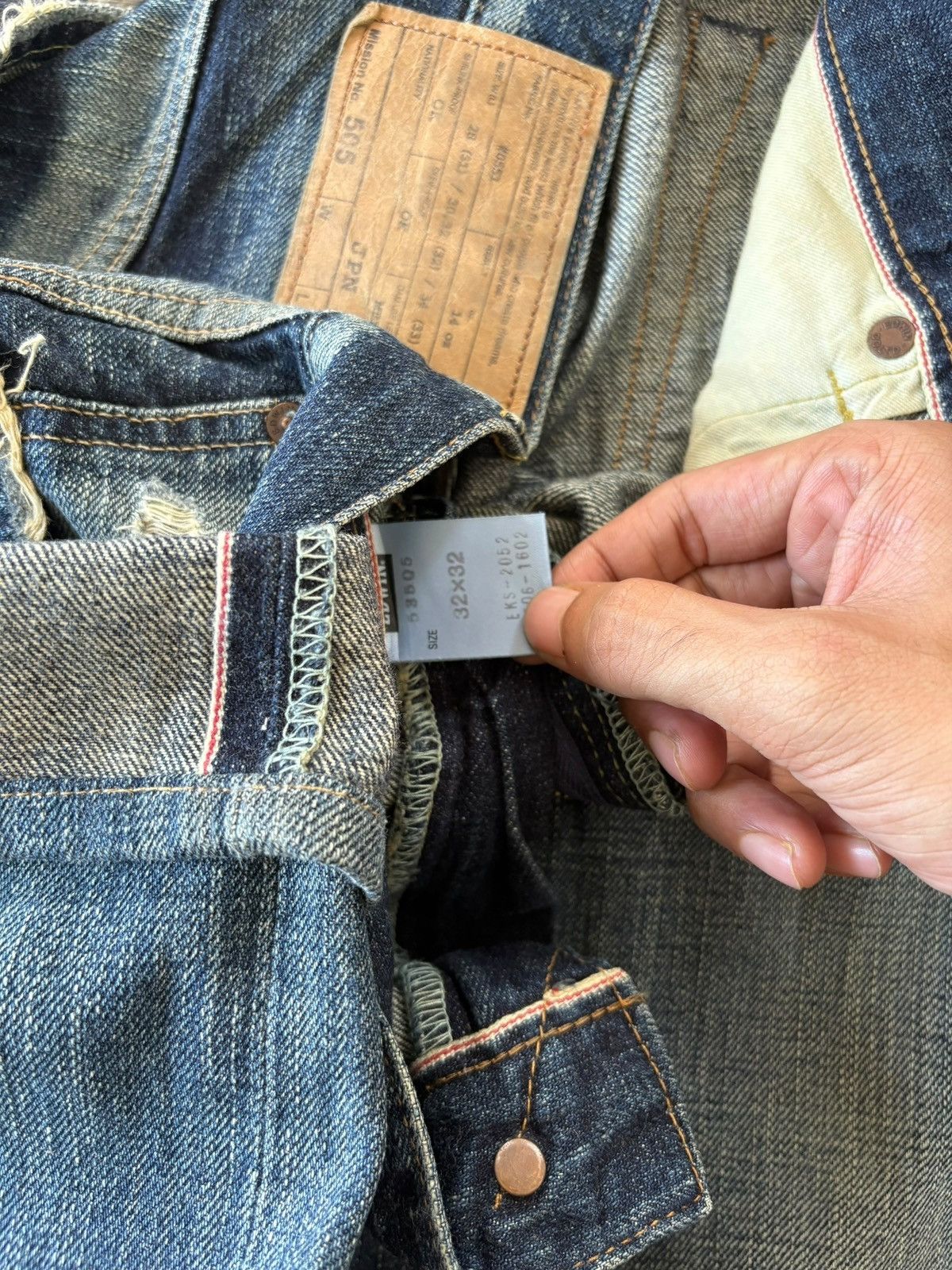 Edwin Vintage Edwin 505 Selvedge Distressed Baggy Heavy Jeans Size US 33 - 12 Thumbnail