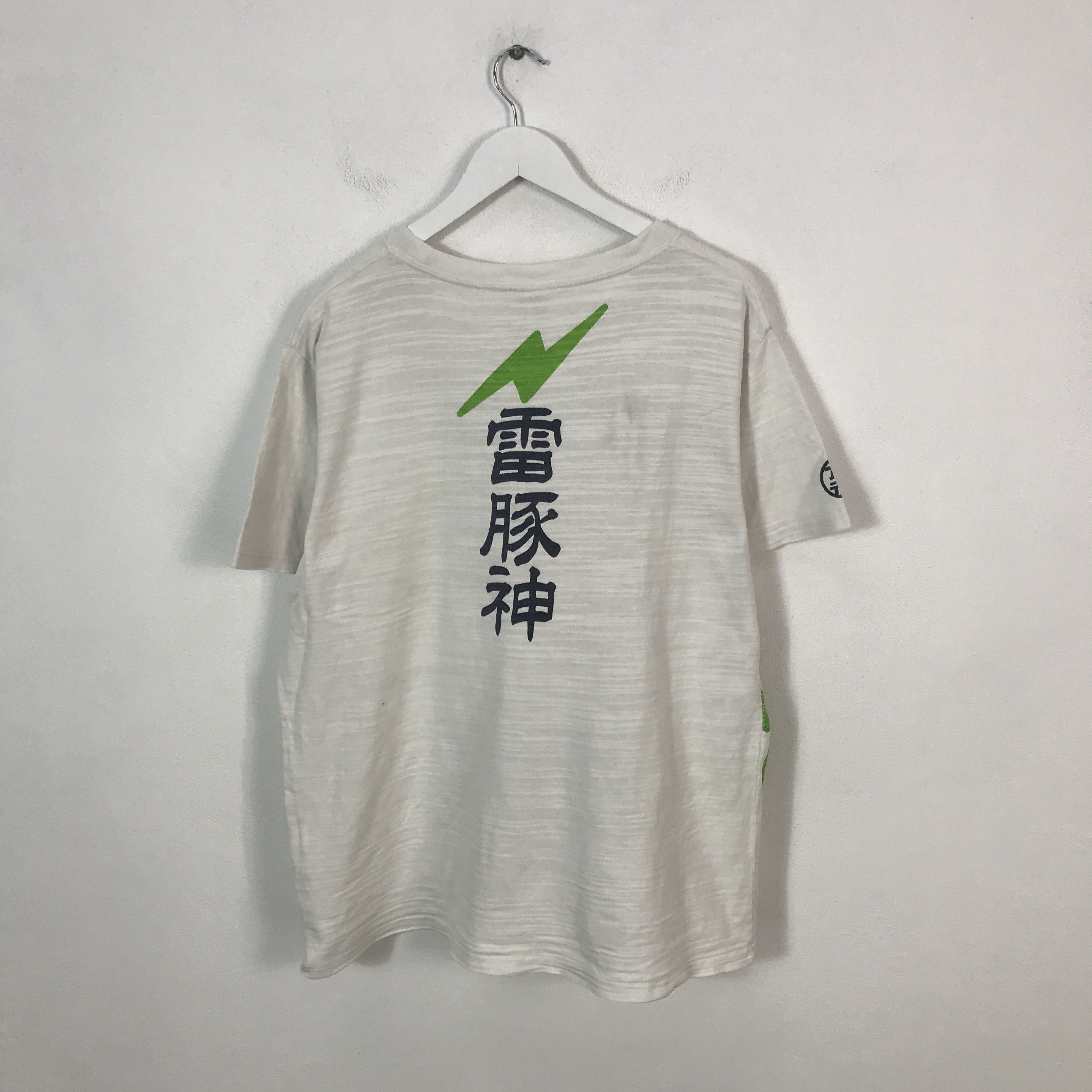 Japanese Brand japanese word wear Pig design t-shirt Size US L / EU 52-54 / 3 - 3 Thumbnail