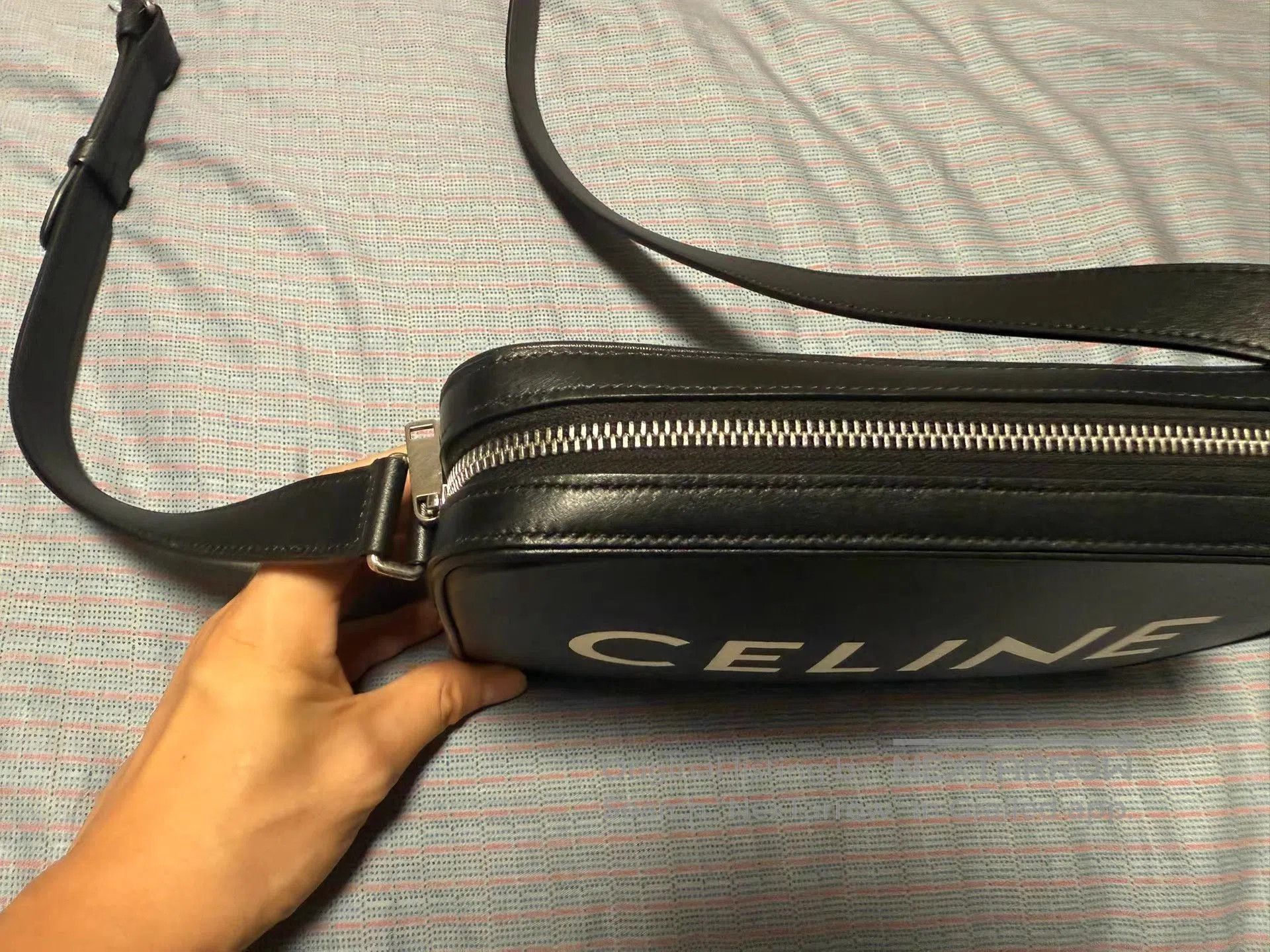 Celine Black Leather Crossbody Bag with Logo. Size ONE SIZE - 6 Thumbnail