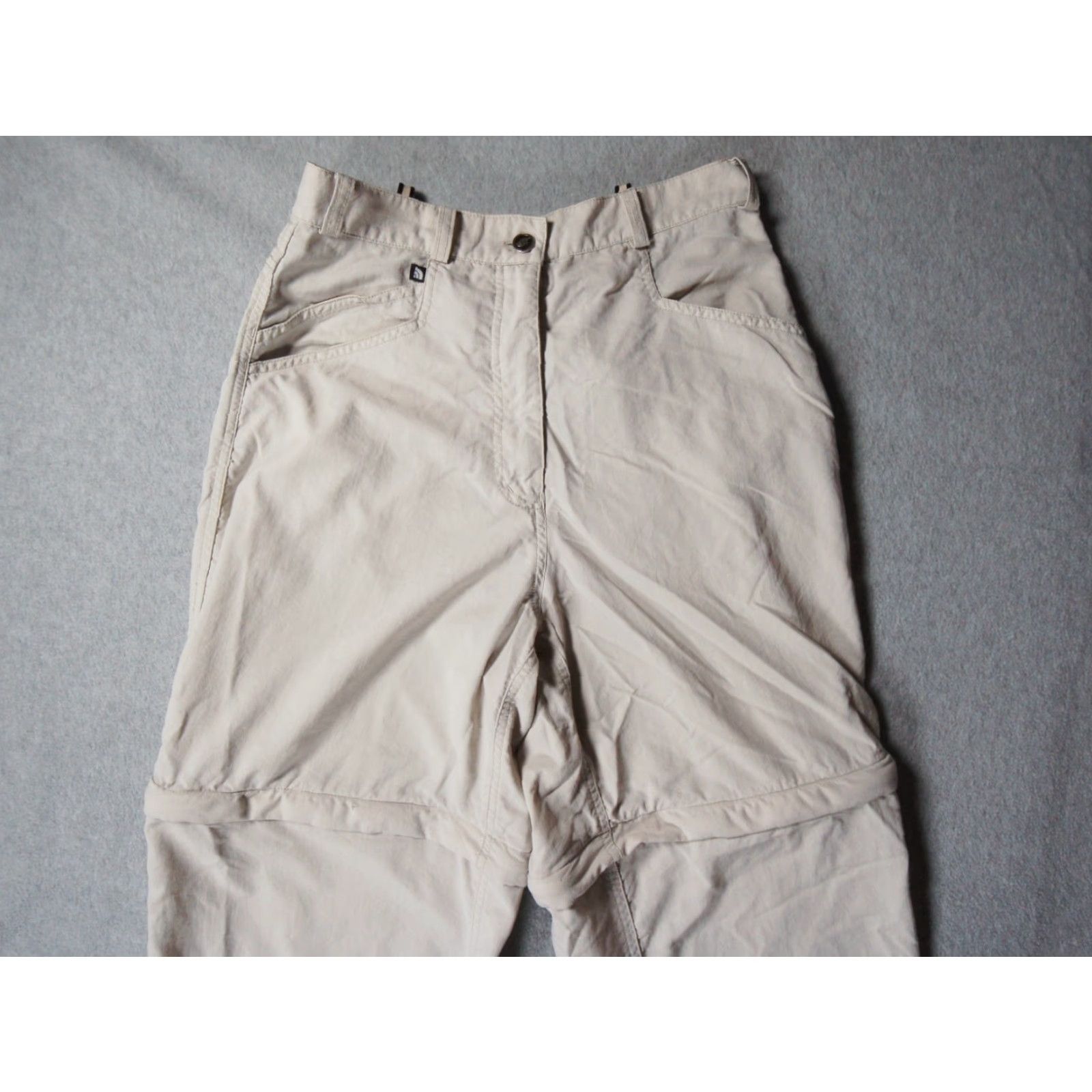 The North Face North Face Pants Womens 8 Beige Convertible Nylon Outdoor Hiking Cargo Shorts Ladies Regular Rise Mid Beige Navy? Size 30" / US 8 / IT 44 - 2 Thumbnail
