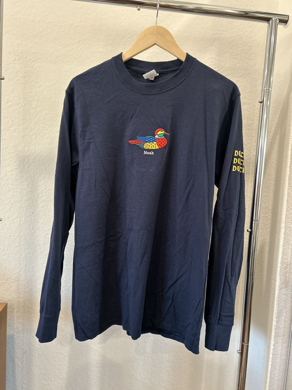 Noah BNWT Navy Embroidered Duck Long Sleeve T-Shirt Size US M / EU 48-50 / 2 - 2 Thumbnail