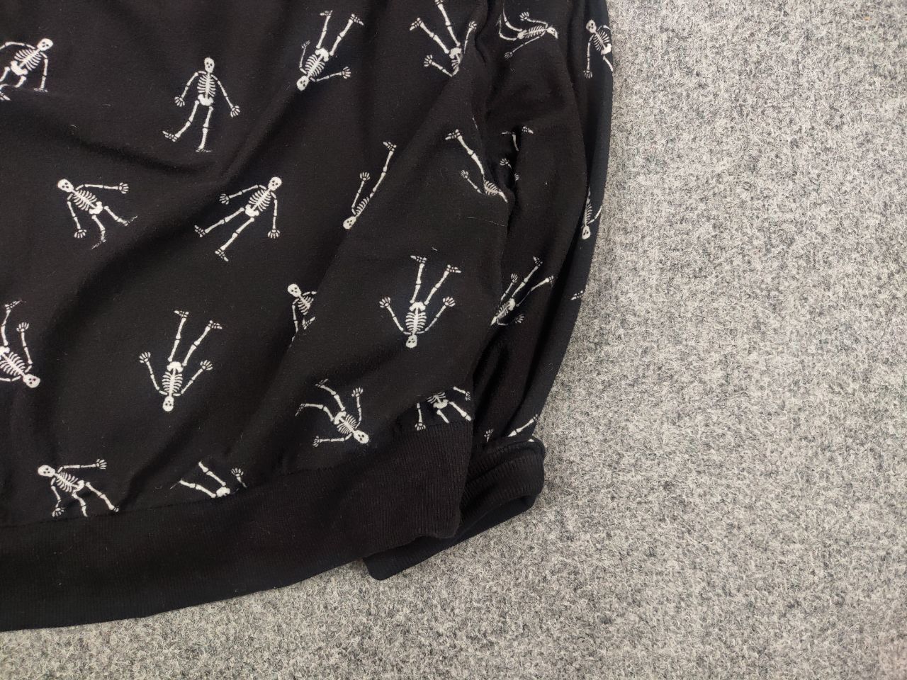 If Six Was Nine Vtg Japan Fleece Sweatshirt Skeleton Le Grande Bleu L.G.B. Size US M / EU 48-50 / 2 - 6 Thumbnail