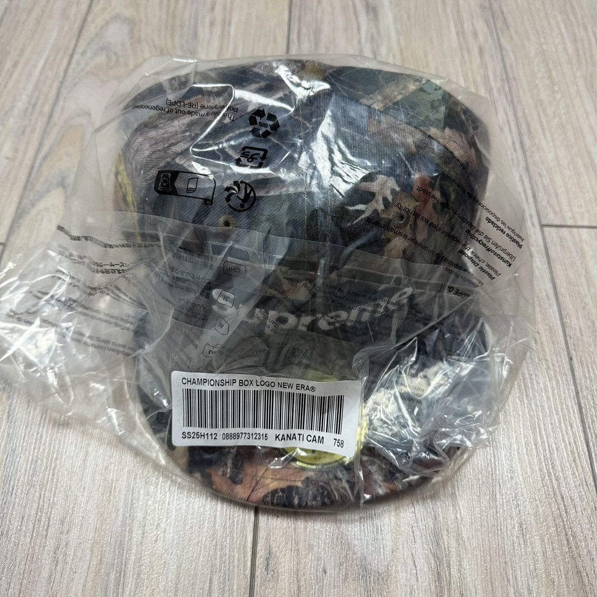 New Era × Supreme Supreme Championship Box Logo Fitted Hat Kanati Camo DS Size ONE SIZE - 5 Thumbnail
