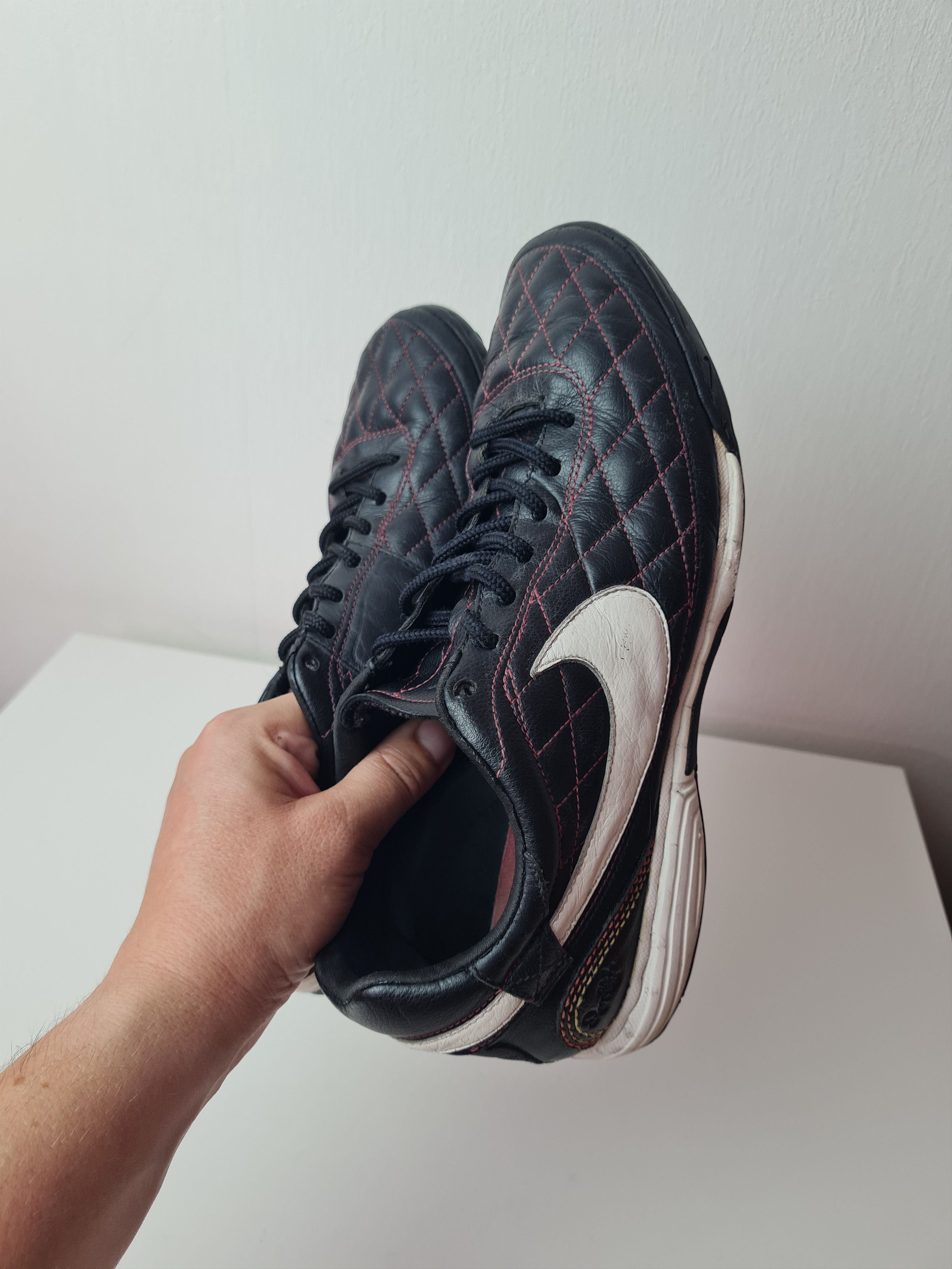 Nike Football Soccer Nike Tiempo R10 Ronaldinho Dois TF Indor Size US 8.5 / EU 41-42 - 14 Thumbnail