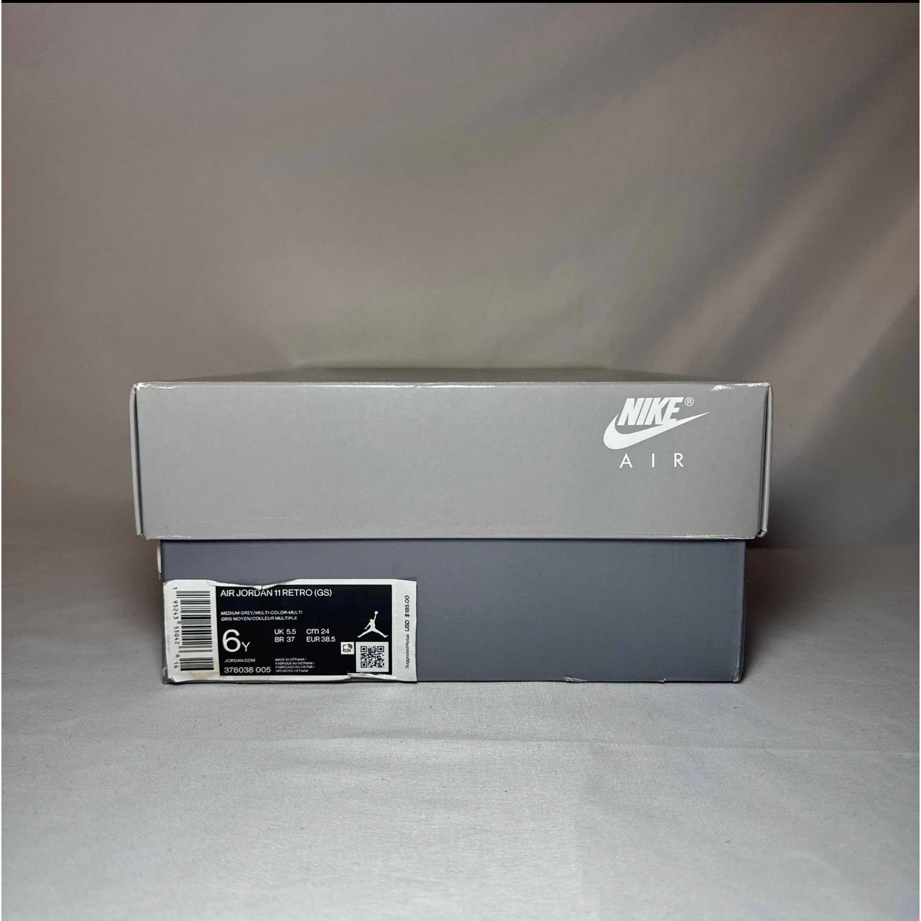 Jordan Brand × Nike Size 6 - Air Jordan 11 Retro GS Cool Grey 2021 Men's Shoes Size US 6 / EU 39 - 9 Thumbnail