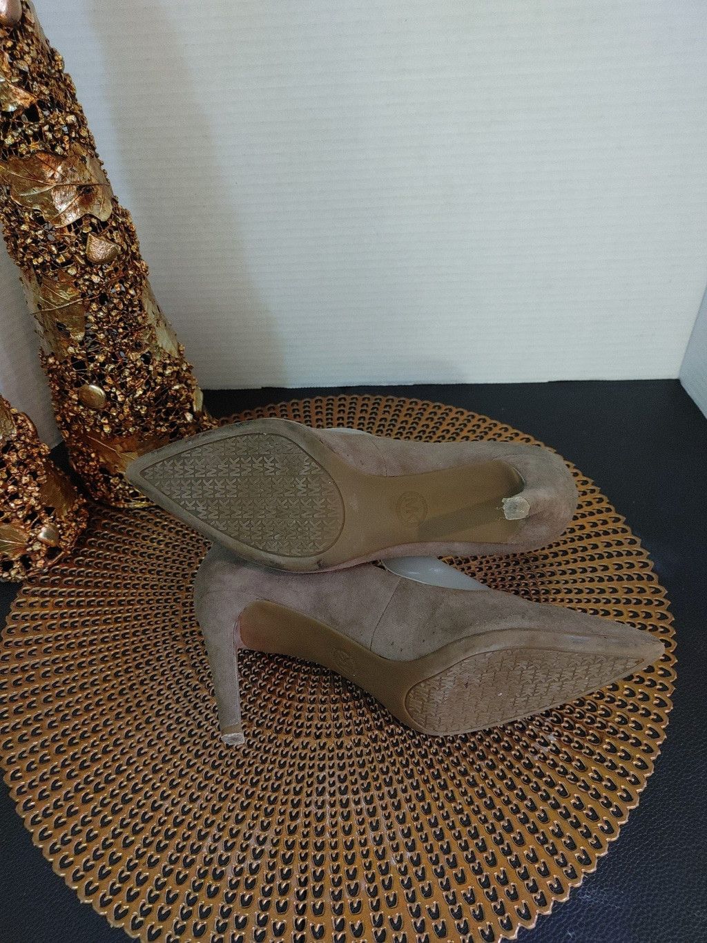 Michael Kors Michael Kors suede heels size 7M Size US 7 / IT 37 - 5 Thumbnail