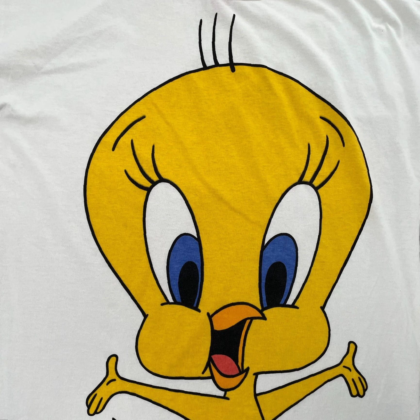 Vintage VINTAGE Tweety Bird Shirt Looney Tunes Big Print USA 90s Womens OS White T-Shirt Size ONE SIZE - 4 Thumbnail