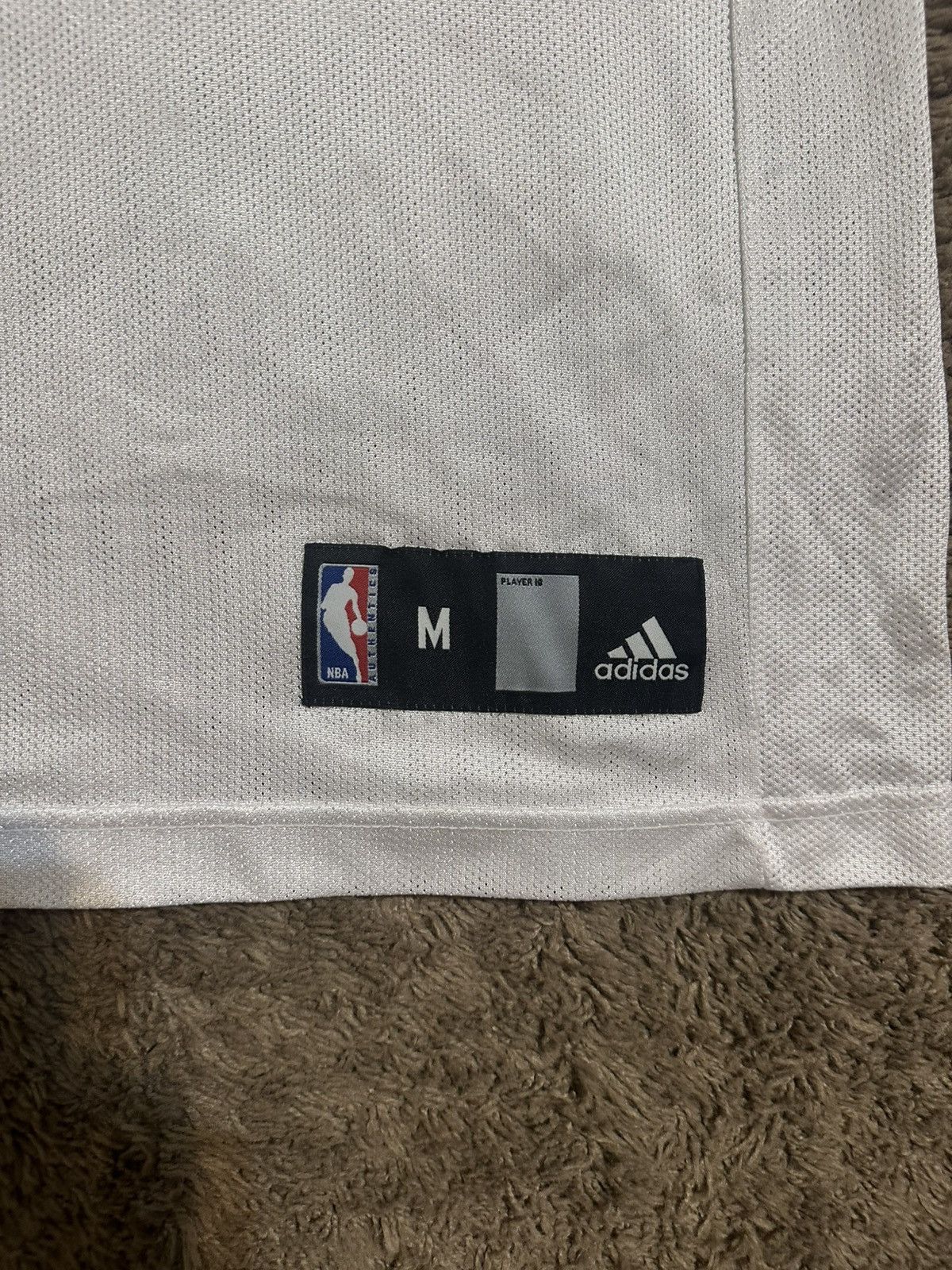 NBA Vintage NBA Adidas Dallas Mavericks jersey 00s size medium Size US M / EU 48-50 / 2 - 2 Thumbnail