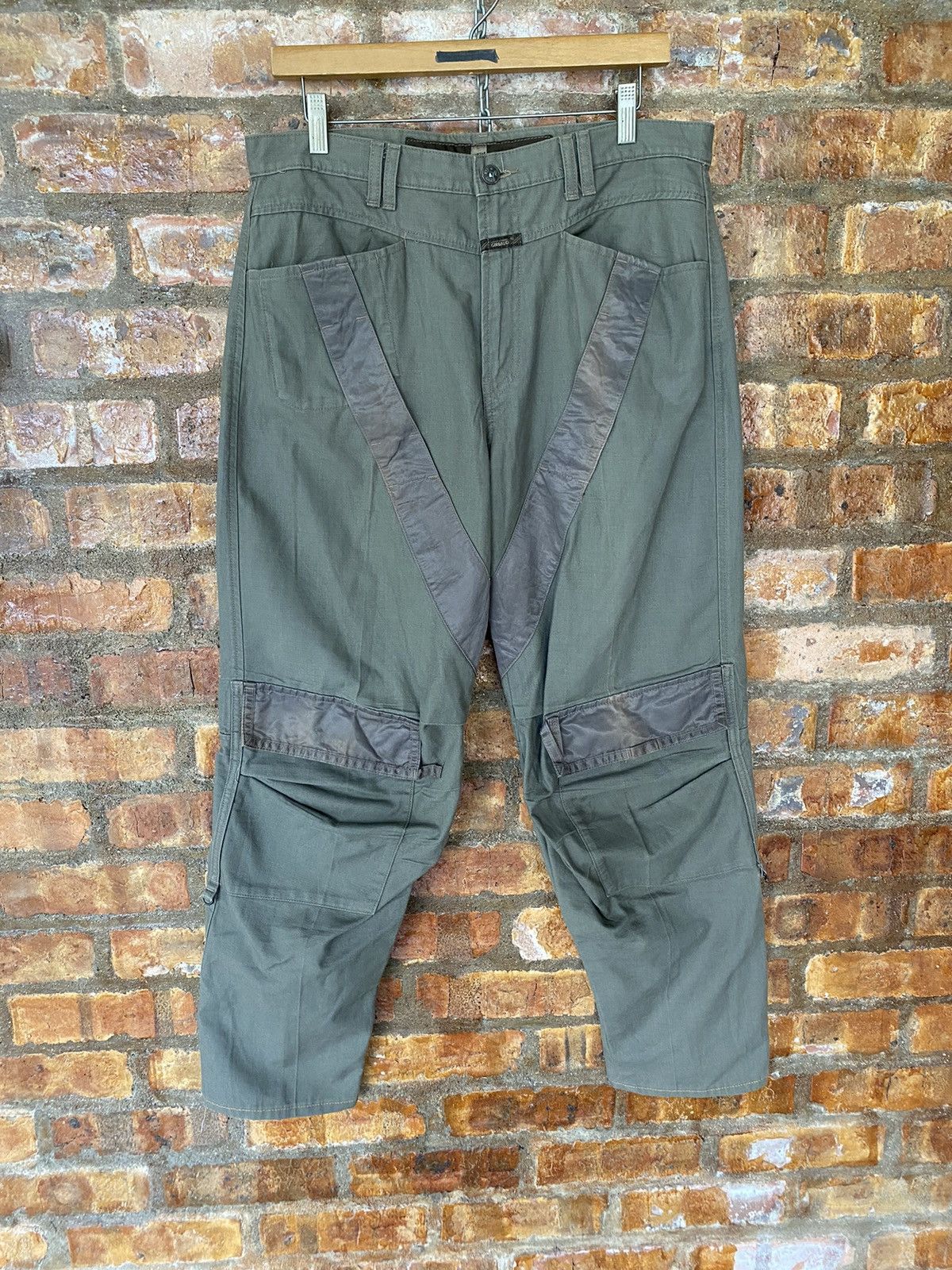 14th Addiction × Japanese Brand × Marithe + Francois Girbaud Marithe Francois Girbaud Bondage parachute knee pocket pants Size US 32 / EU 48 - 2 Thumbnail