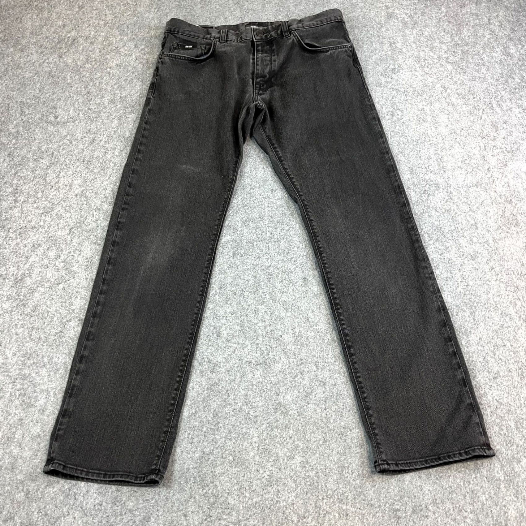 Hugo Boss HUGO BOSS Jeans Regular Tapered 34 Dark Wash Grey Stretch Maine 3 Mens Adult 34 Grey Denim 5-Pocket Design Bagged N/A Size US 34 / EU 50 - 2 Thumbnail