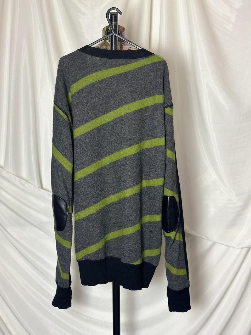 Oki-Ni Rare Vintage Oki-ni Griffin Graphic Abstract Jumper Stripes Size US XL / EU 56 / 4 - 6 Thumbnail