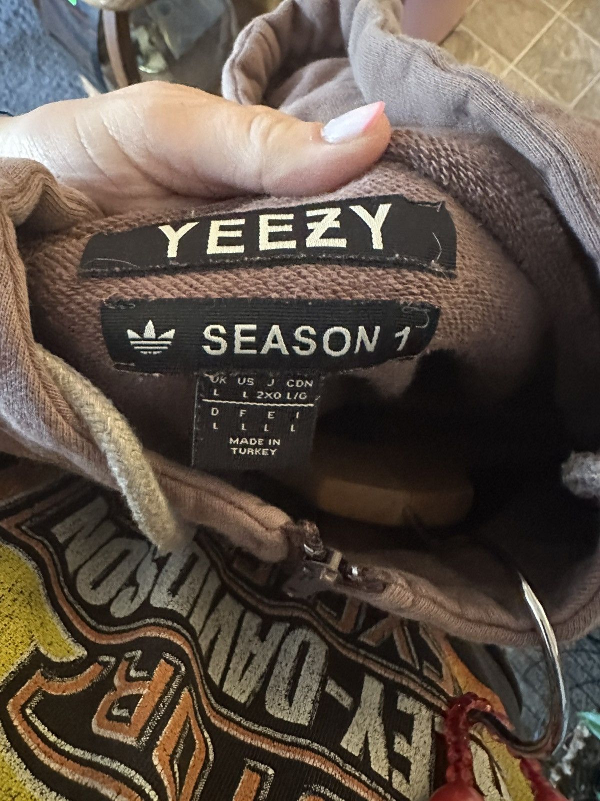 Yeezy Season 1 Short Sleeve Sweatshirt | eBay