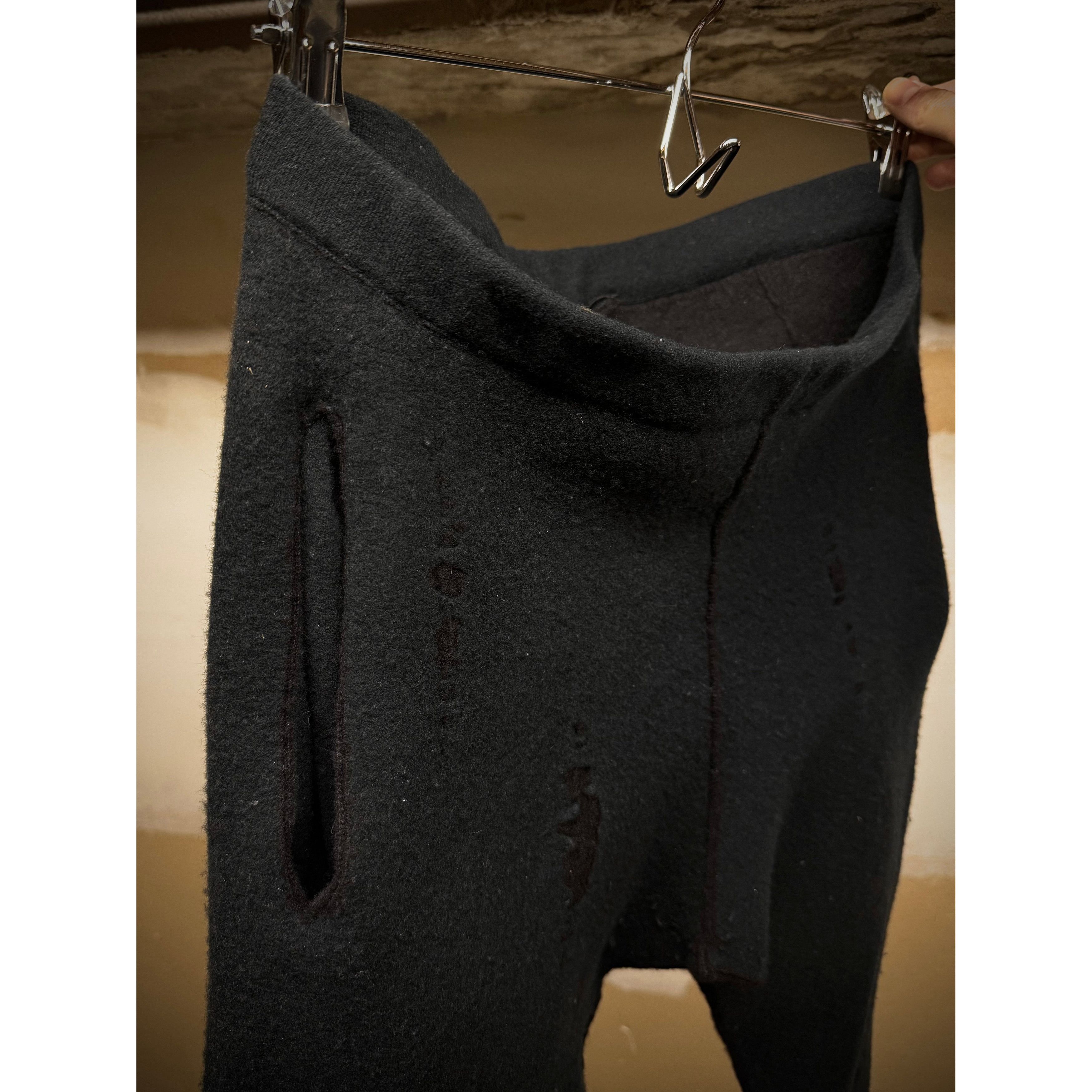 Label Under Construction Label Under Construction Distressed Lunar Cashmere Joggers Size US 29 - 2 Thumbnail