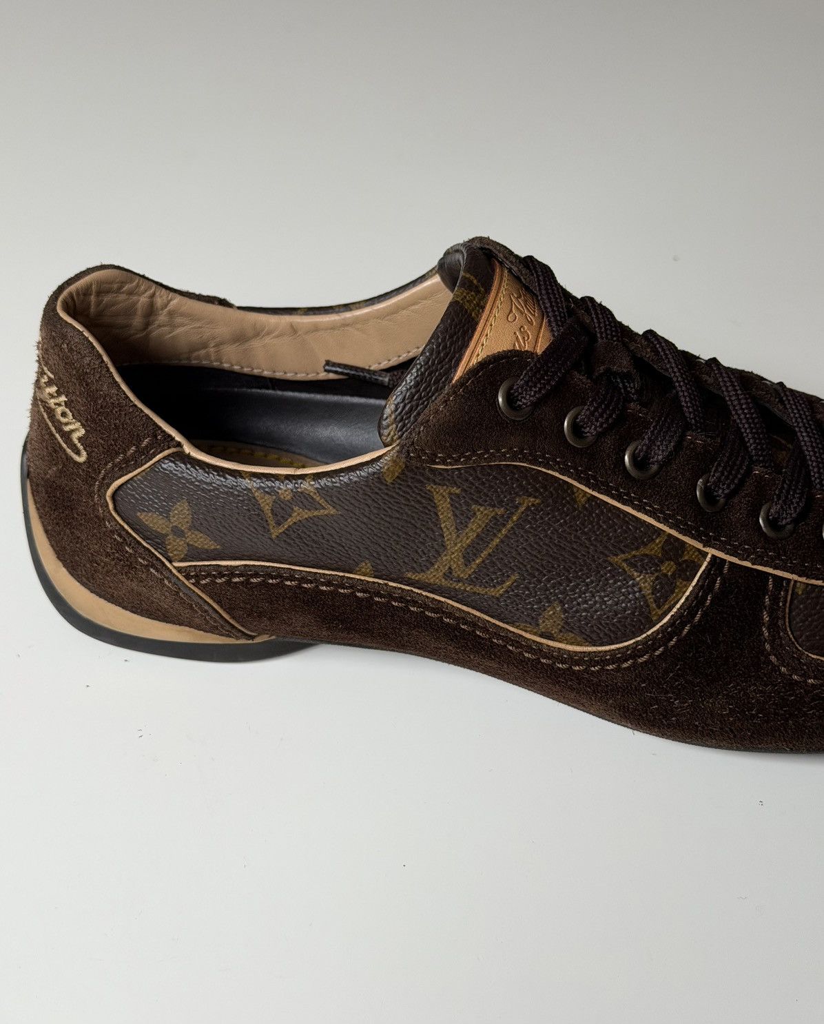 Louis Vuitton LOUIS VUITTON 2008 Monogram Low Profile Sneakers LV trainers Size US 6 / IT 36 - 14 Thumbnail