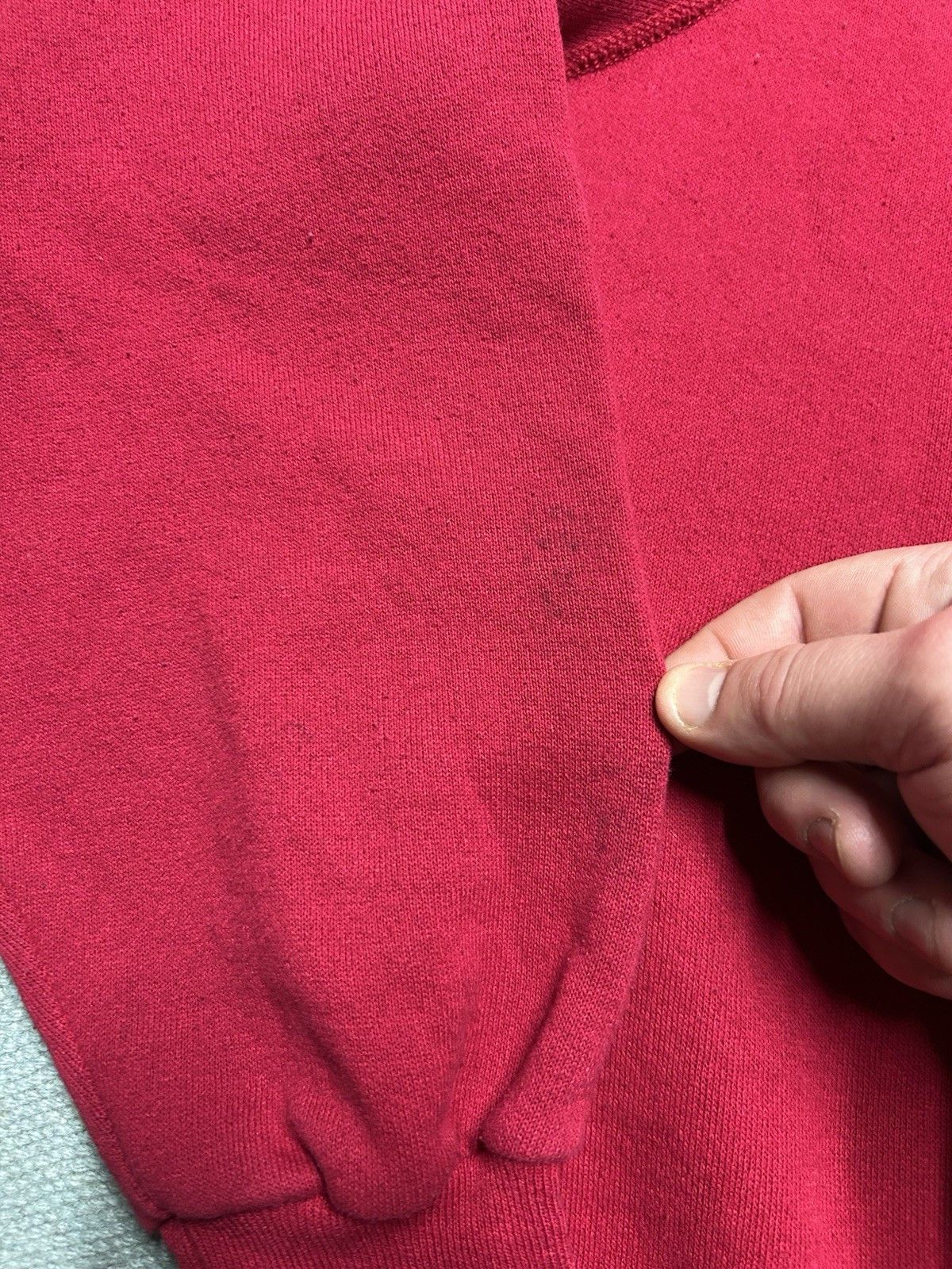Vintage Vintage 80s crewneck sweatshirt blank crimson red raglan XL Size US XL / EU 56 / 4 - 7 Thumbnail