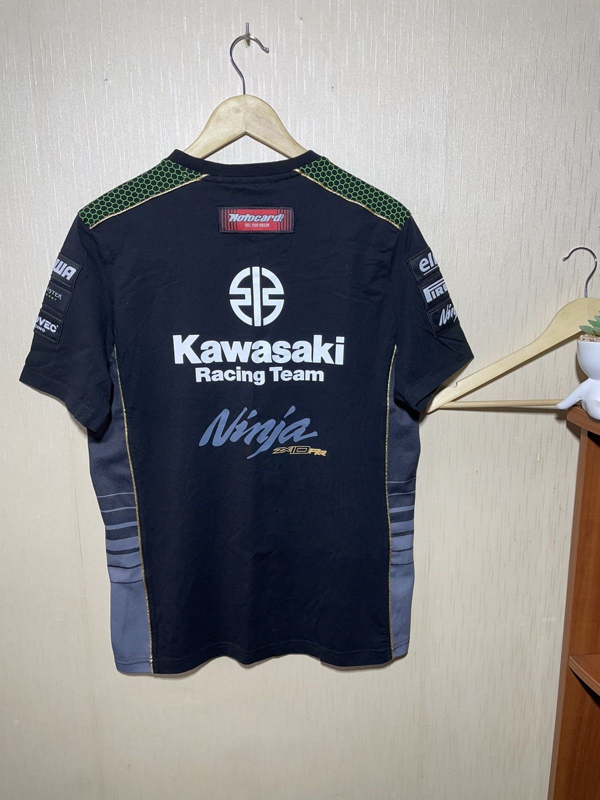 Vintage Kawasaki racing streetwear T shirt Size US L / EU 52-54 / 3 - 3 Thumbnail