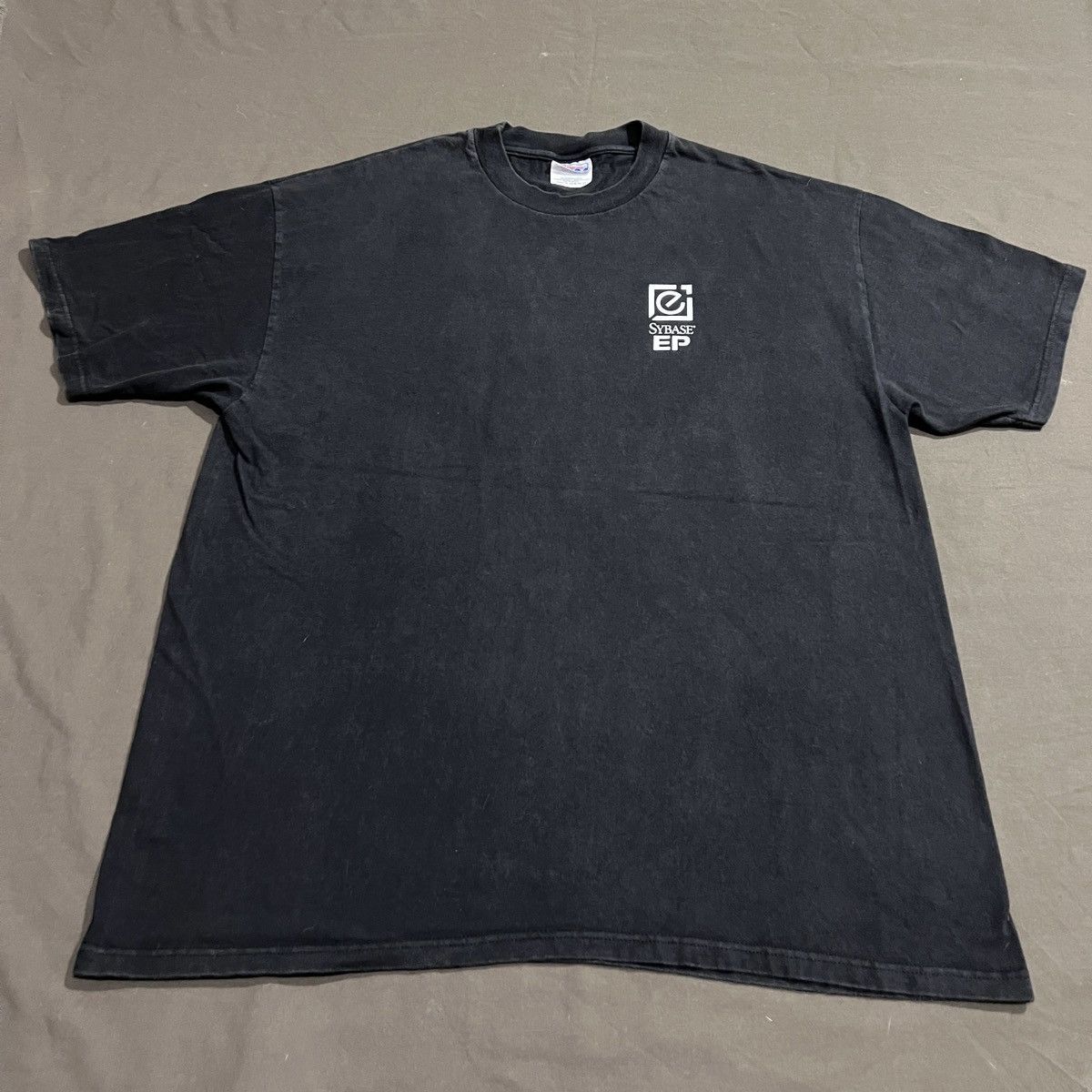 Arts & Science Vintage 90s Sybase EP Tech Software Faded graphic streetwear Size US XL / EU 56 / 4 - 4 Thumbnail
