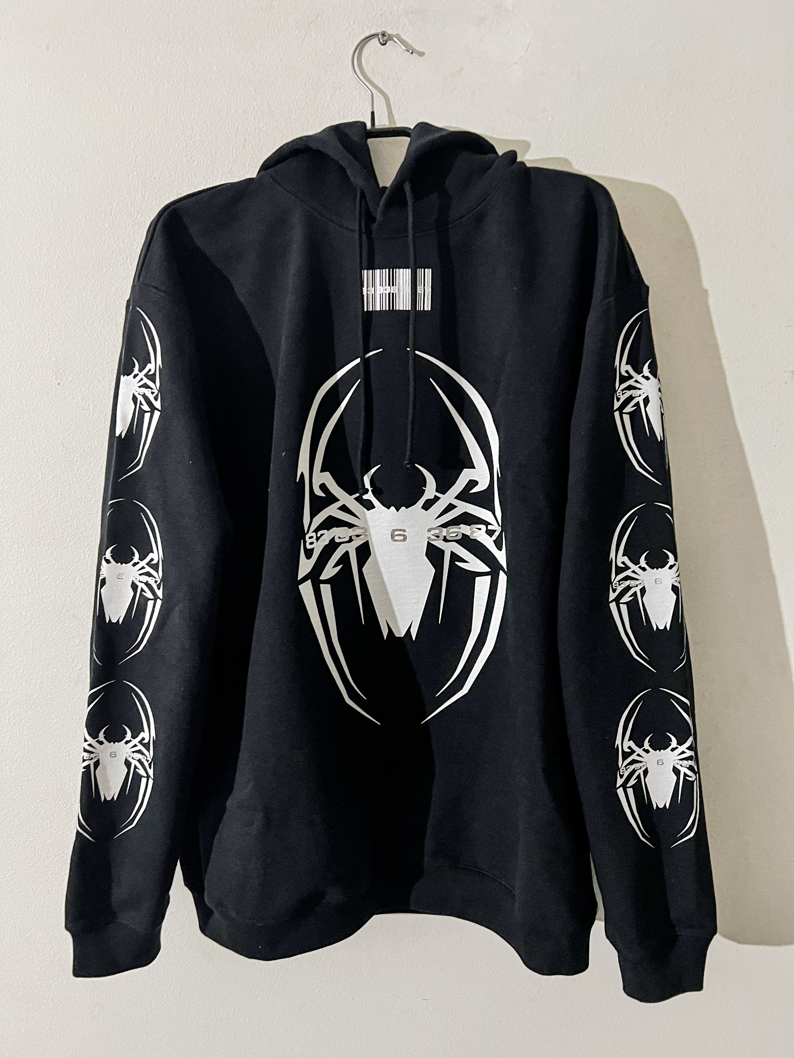 Vetements VTMNTS Black Spider Hoodie Size US L / EU 52-54 / 3 - 5 Thumbnail