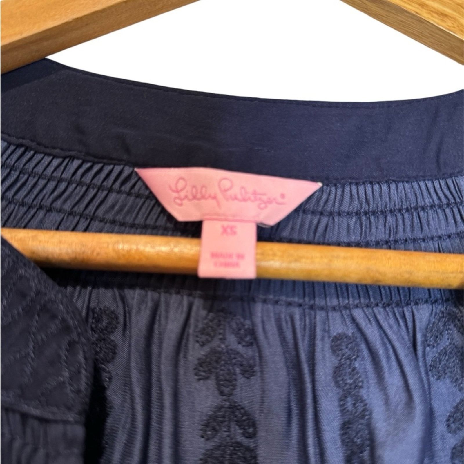Lilly Pulitzer Lilly Pulitzer Hollis Long Sleeve Embroidered Blouse Size XS Size XS / US 0-2 / IT 36-38 - 5 Thumbnail