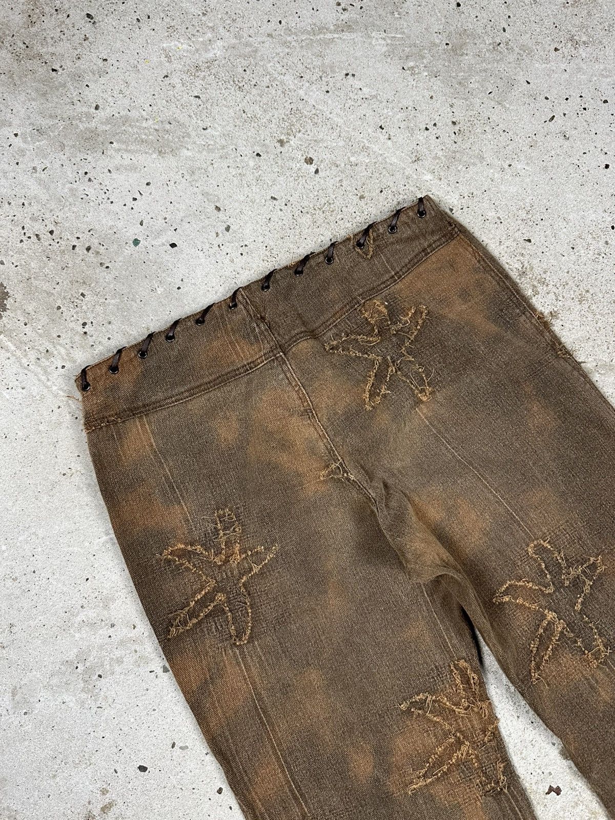 Japanese Brand × Le Grande Bleu (L.G.B.) × Tornado Mart Vintage Y2K Japanese Style Flare Embroidery Flowers Pants Size US 27 - 14 Thumbnail