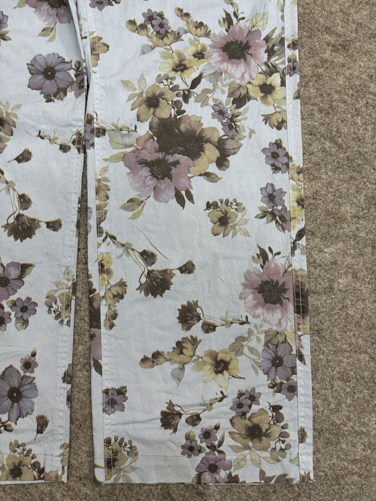 Ts(S) 💥Floral Style💥Archival ts(s) Light Baker Pant F588 Size US 35 - 7 Thumbnail
