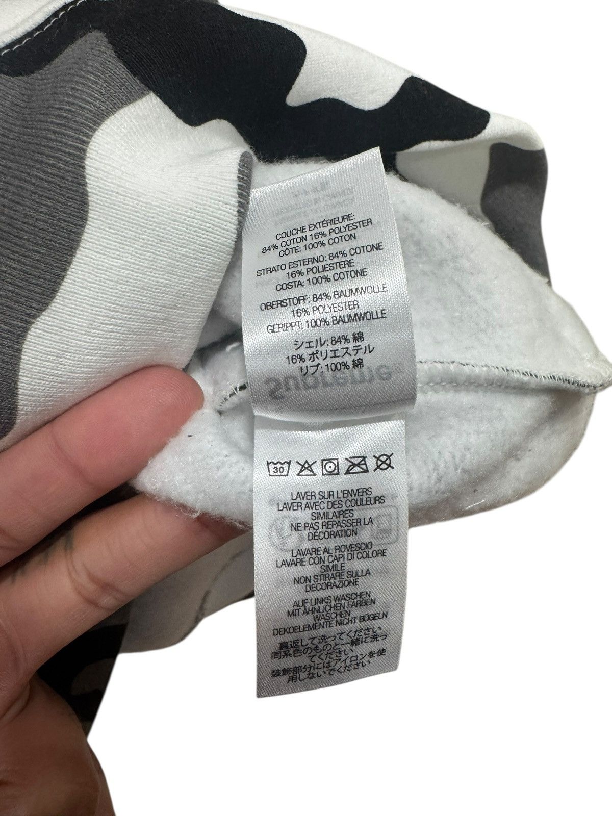 Supreme Supreme Seoul Shop Flag Half Zip Pullover Snow Camo Size US L / EU 52-54 / 3 - 8 Thumbnail