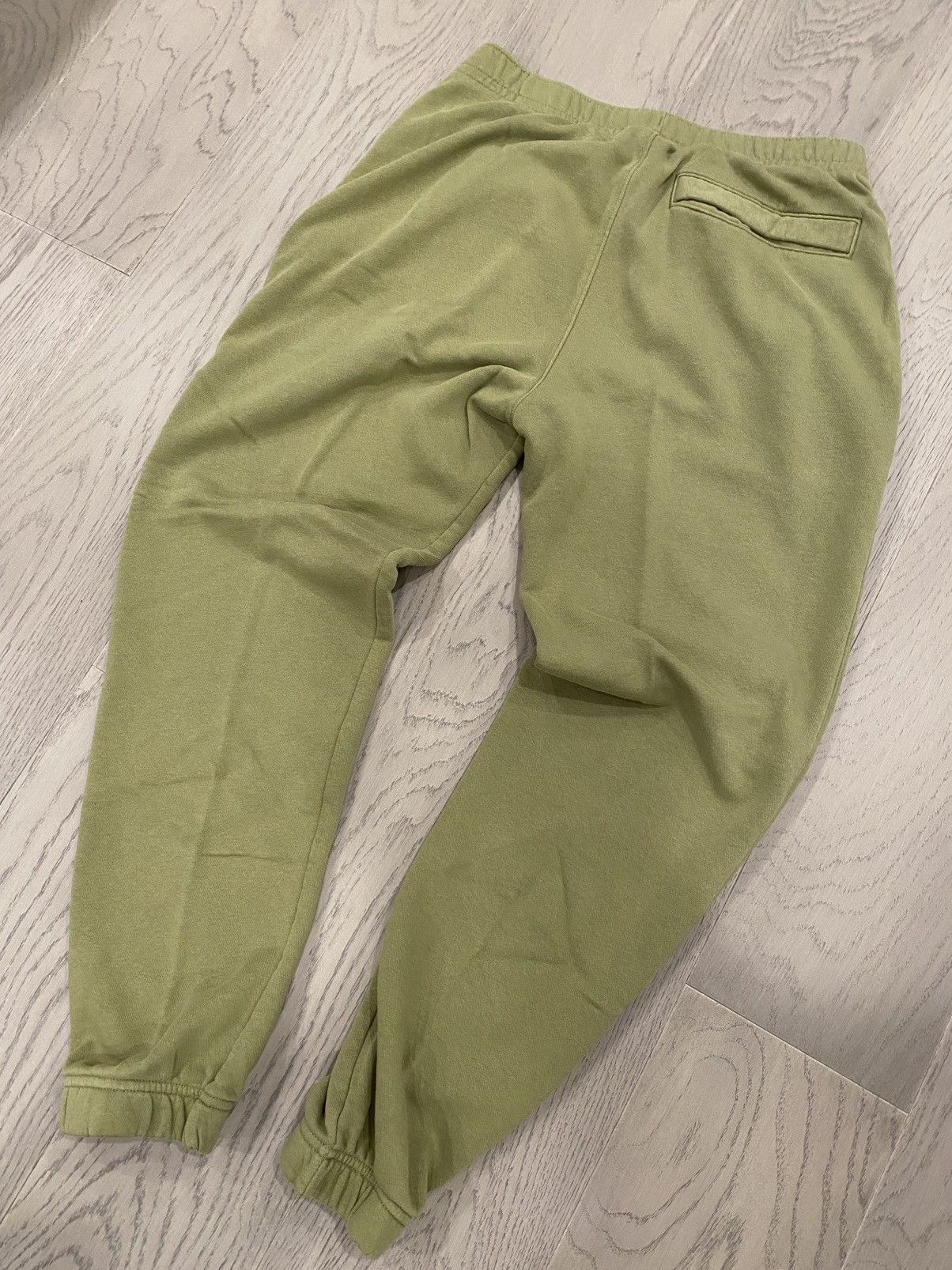 Nike Green Nike Sweatpants Size US 32 / EU 48 - 2 Thumbnail